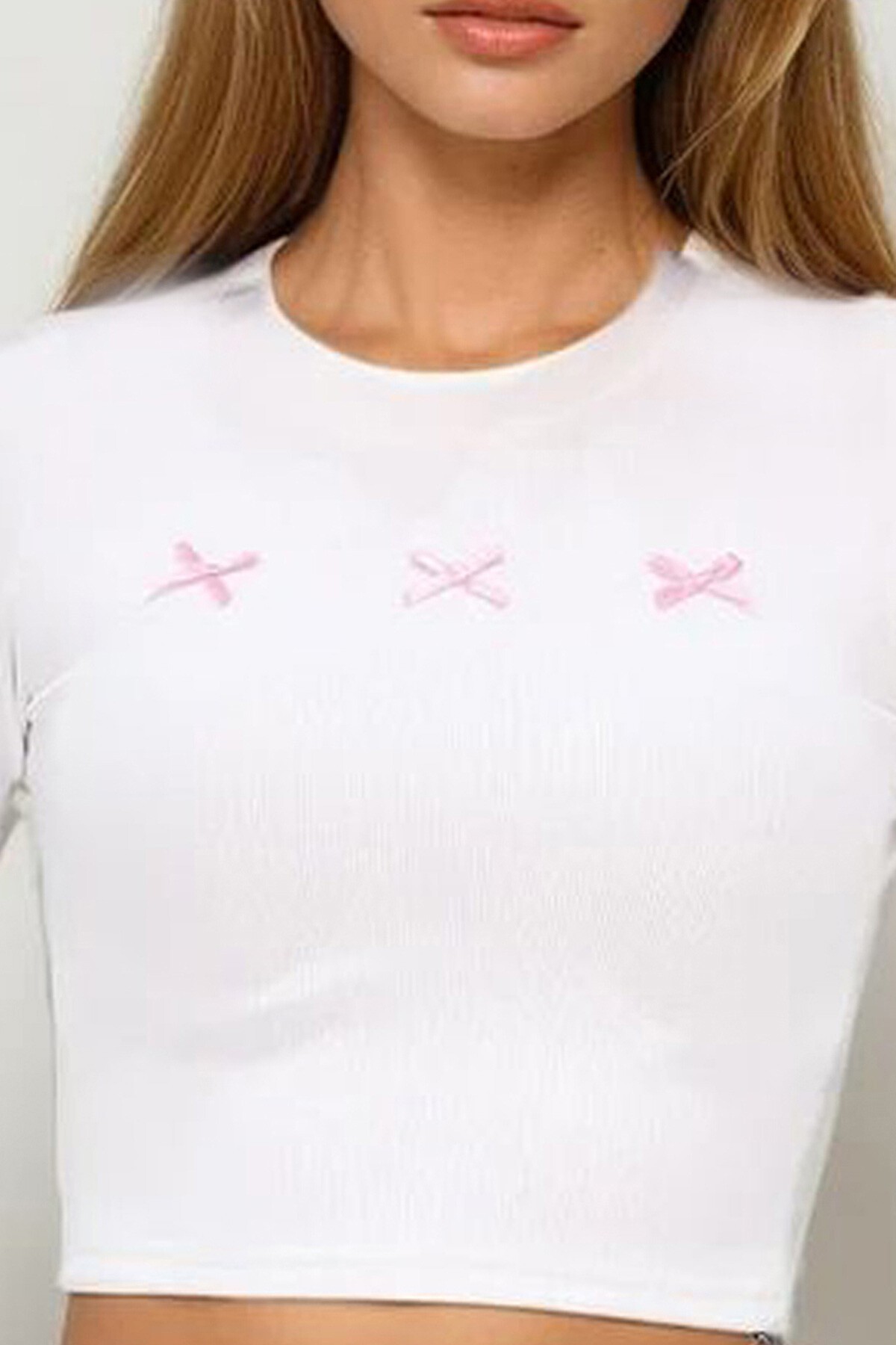 Ekru Bisiklet Yaka Yaka Aksesuarlı Uzun Kol Bluz