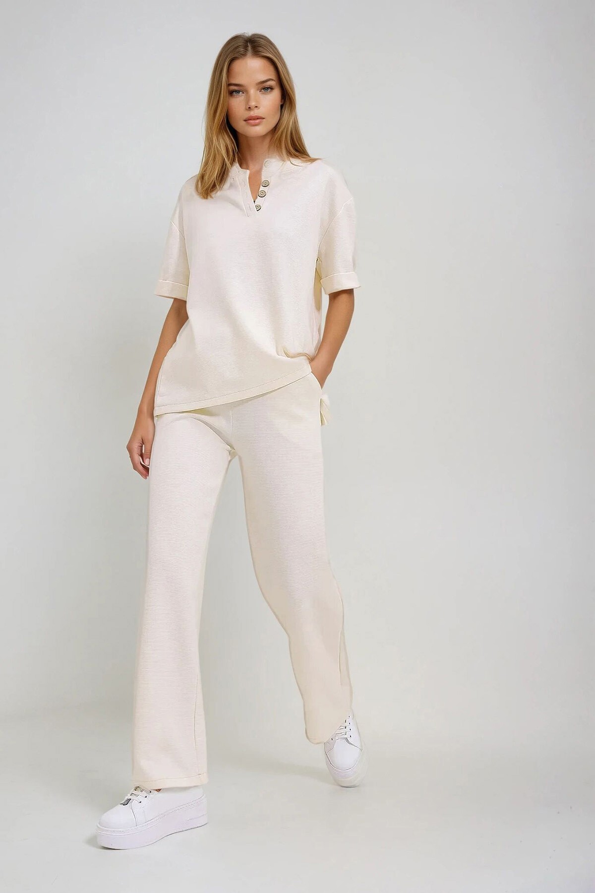 Ekru Duble Kol Yakası Düğmeli Pantolonlu Alt Üst Takım