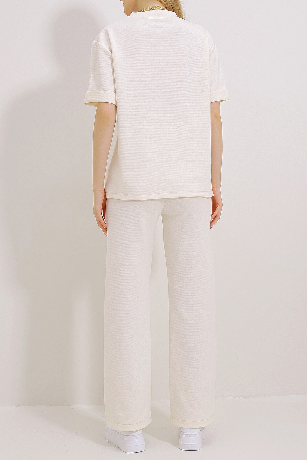 Ekru Duble Kol Yakası Düğmeli Pantolonlu Alt Üst Takım