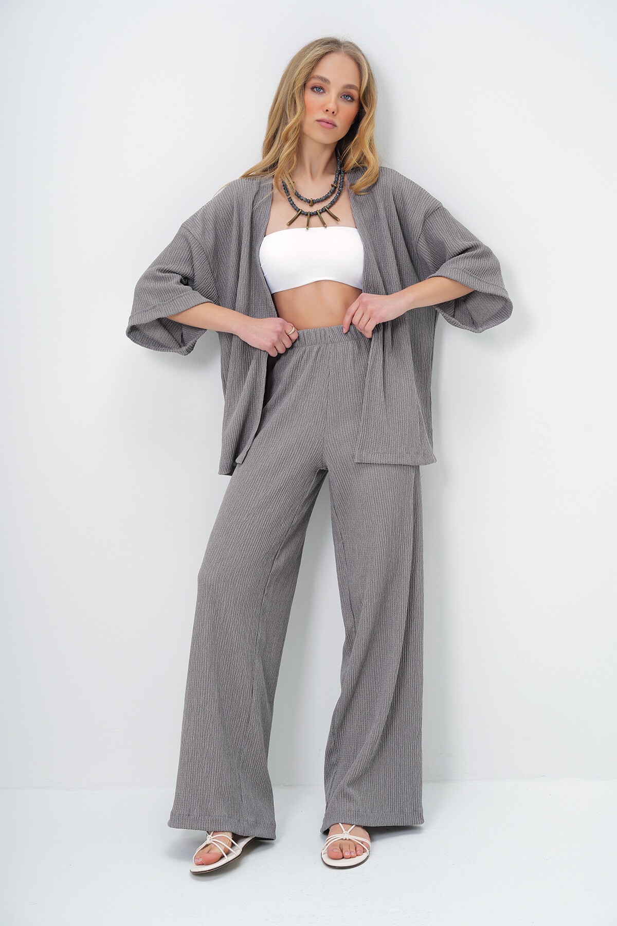 Gri Duble Kol Bürümcük Kumaş Yazlık Kimono Ve Pantolon Takım