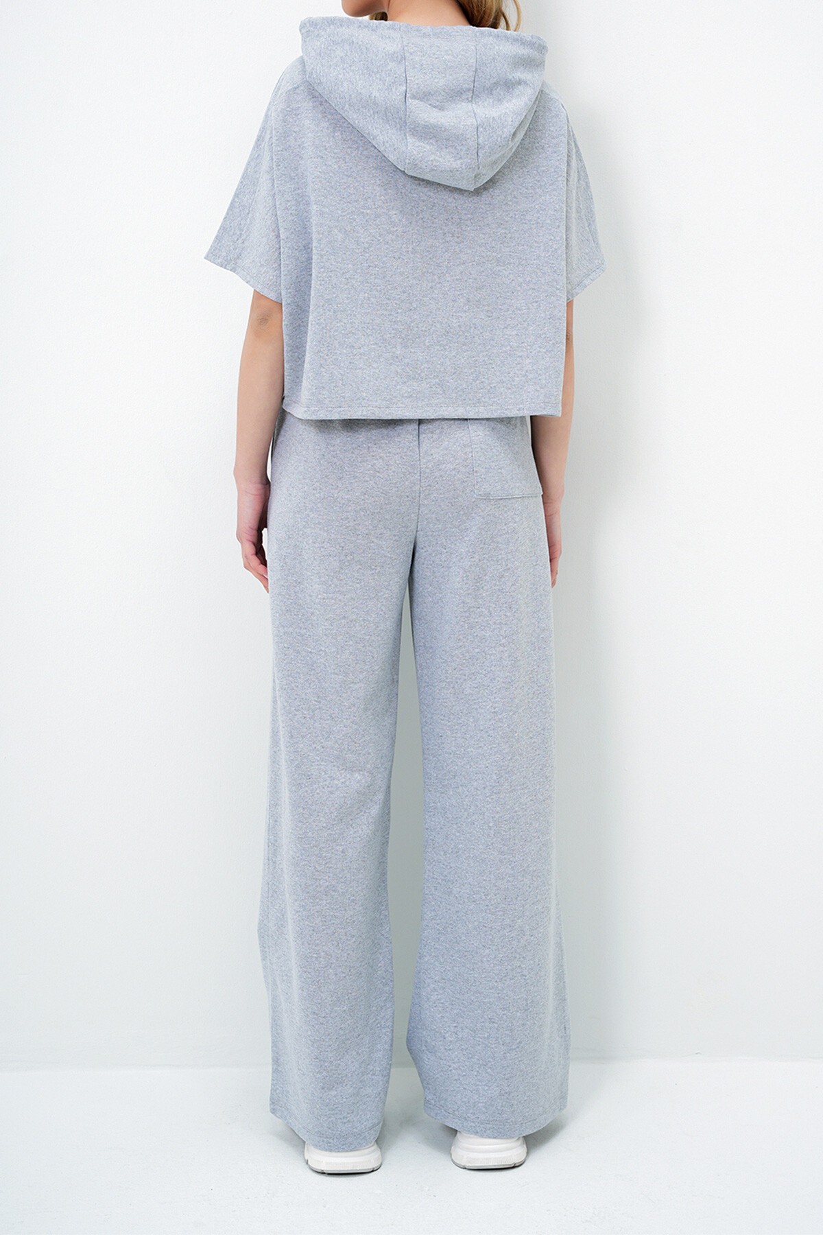 Gri Kapüşonlu Oversize Crop Ve Çift Cepli Pantolon Takım
