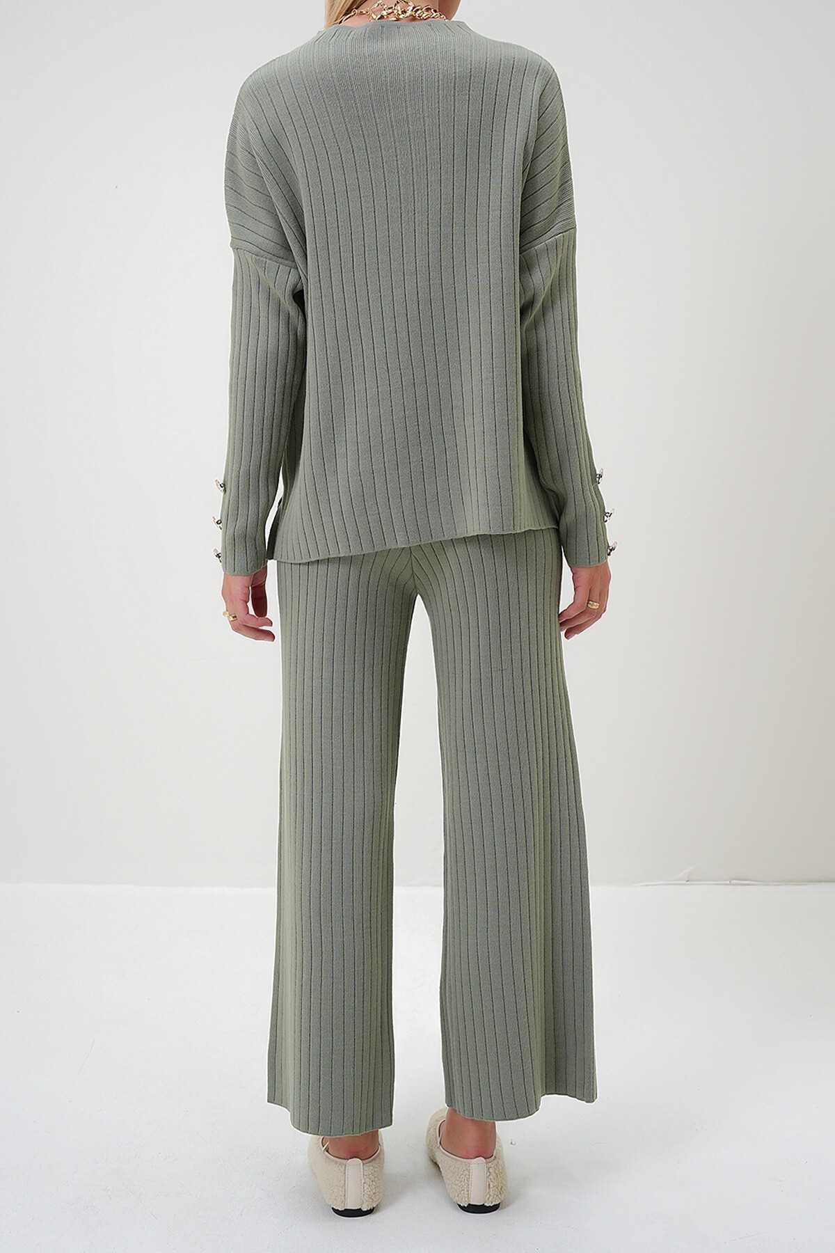 Haki Dik Yaka Düşük Kol Triko Pantolon Ve Bluz Takım