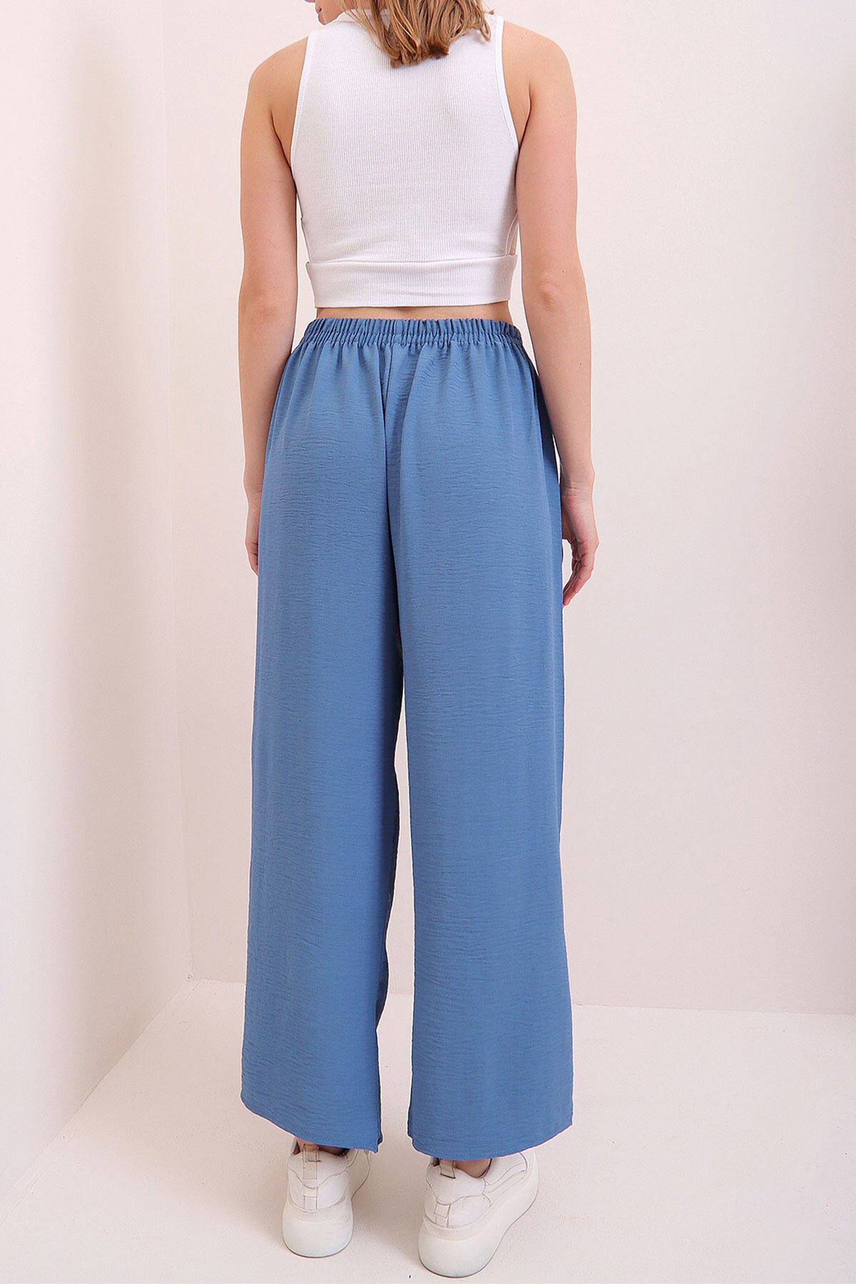 İndigo Beli Lastikli Rahat Kesim Aerobin Pantolon