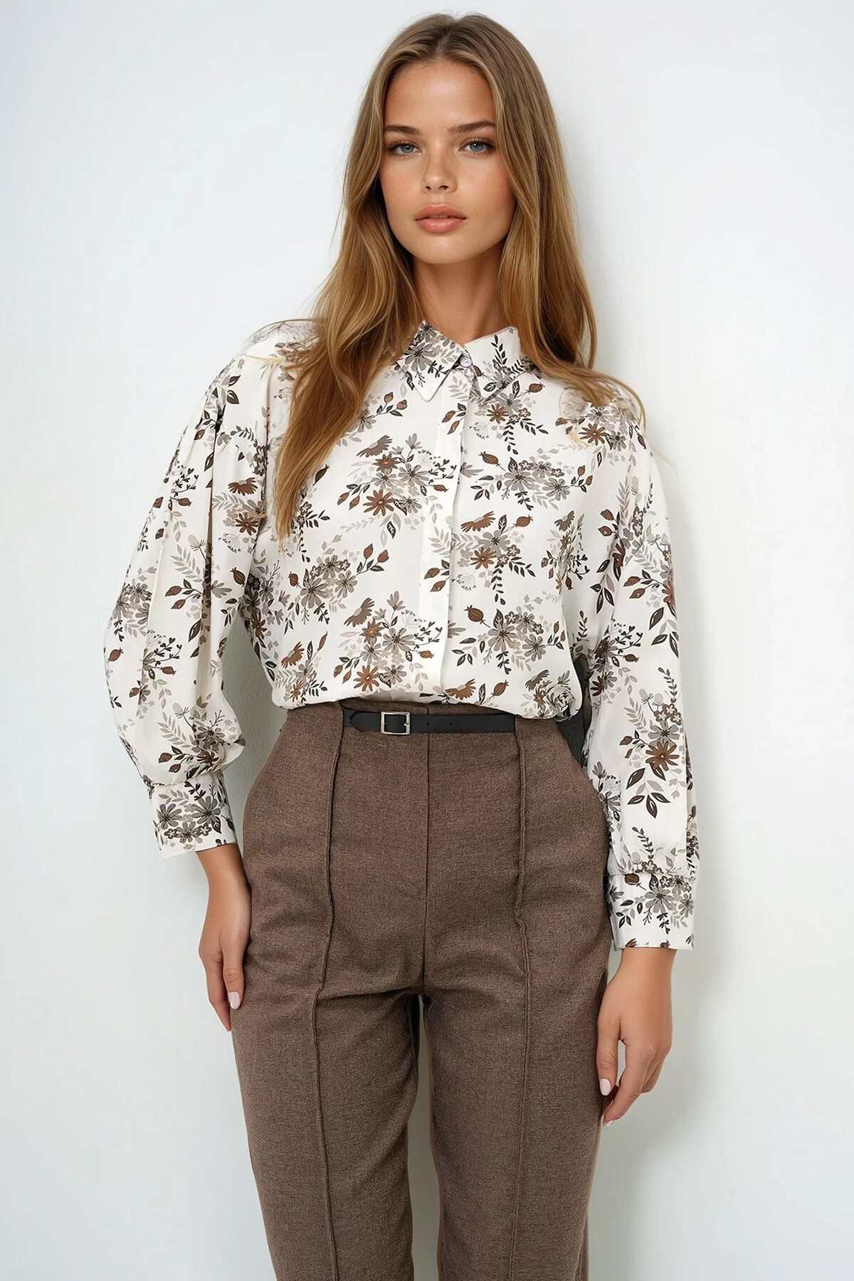 Kahve Çiçekli Balon Kol Desenli Baskılı Viscon Dokuma Gömlek