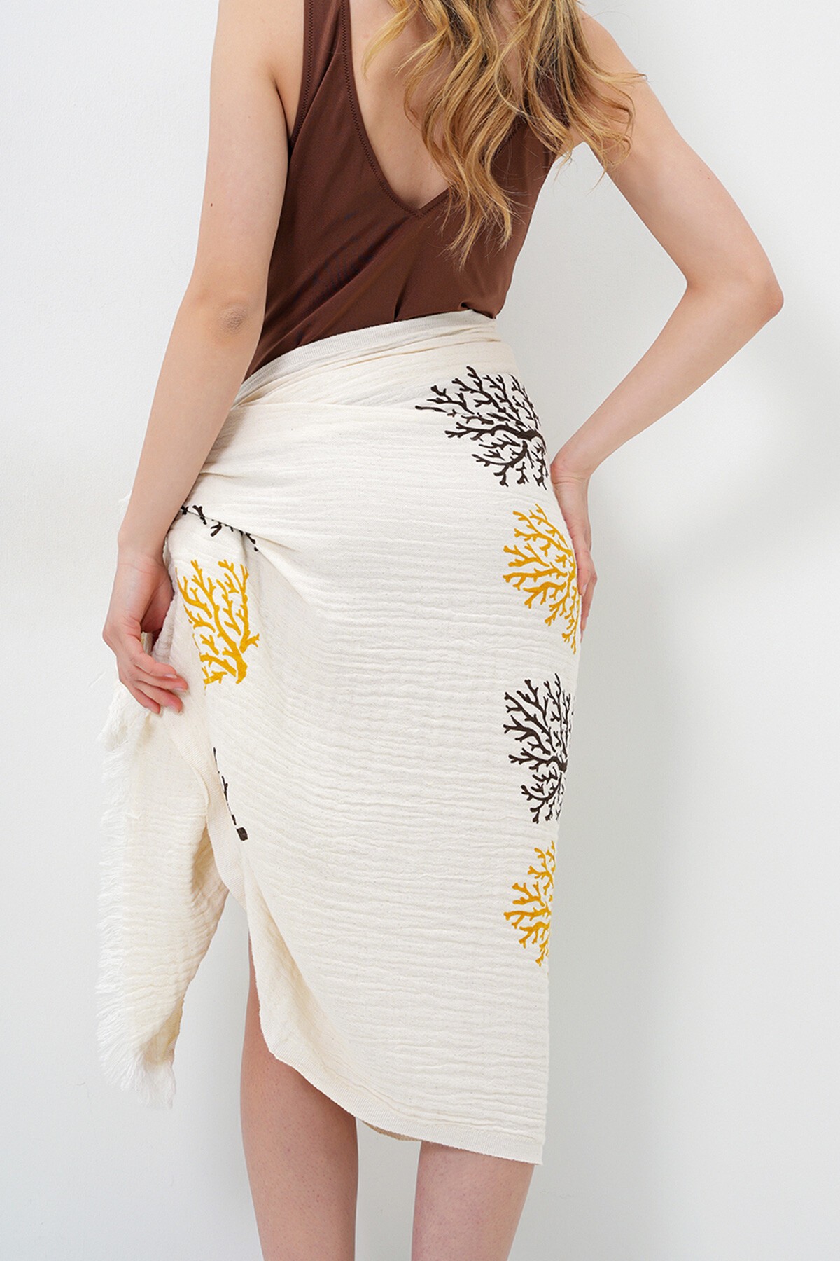 Kahverengi Desenli Müslin Havlu Pareo