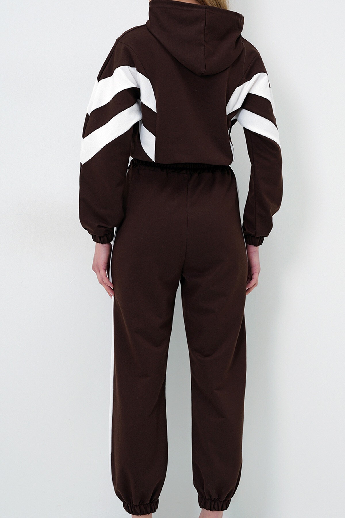 Kahverengi Kapüşonlu Renk Bloklu  İki İplik  Sweatshırt Ve Paçası Lastikli Eşofman Takımı