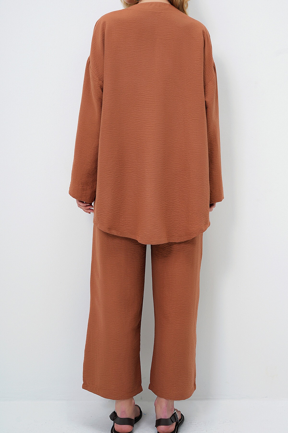 Kahverengi Önü Bağcıklı Kimono Ceket Ve Palazzo Pantolon Takım