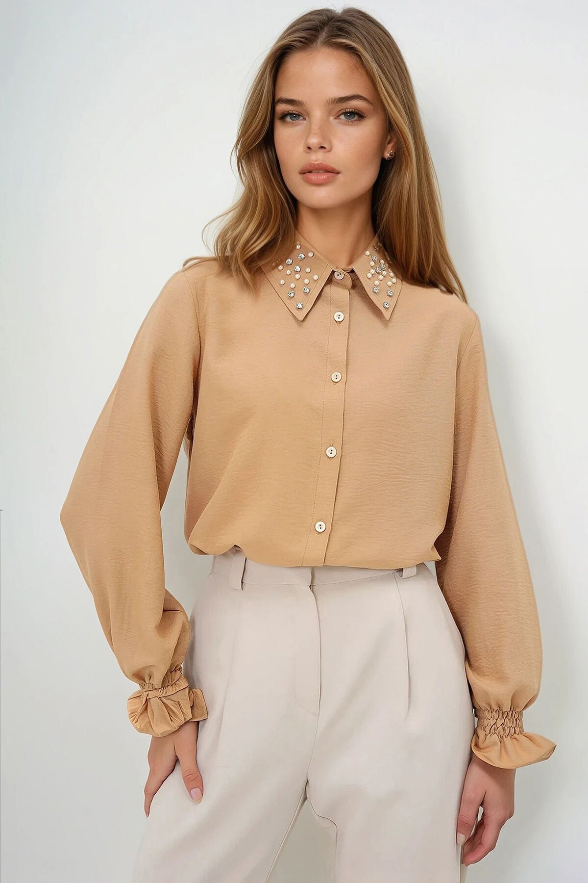 Karamel İnci Ve Taş İşlemeli Aerobin Gömlek