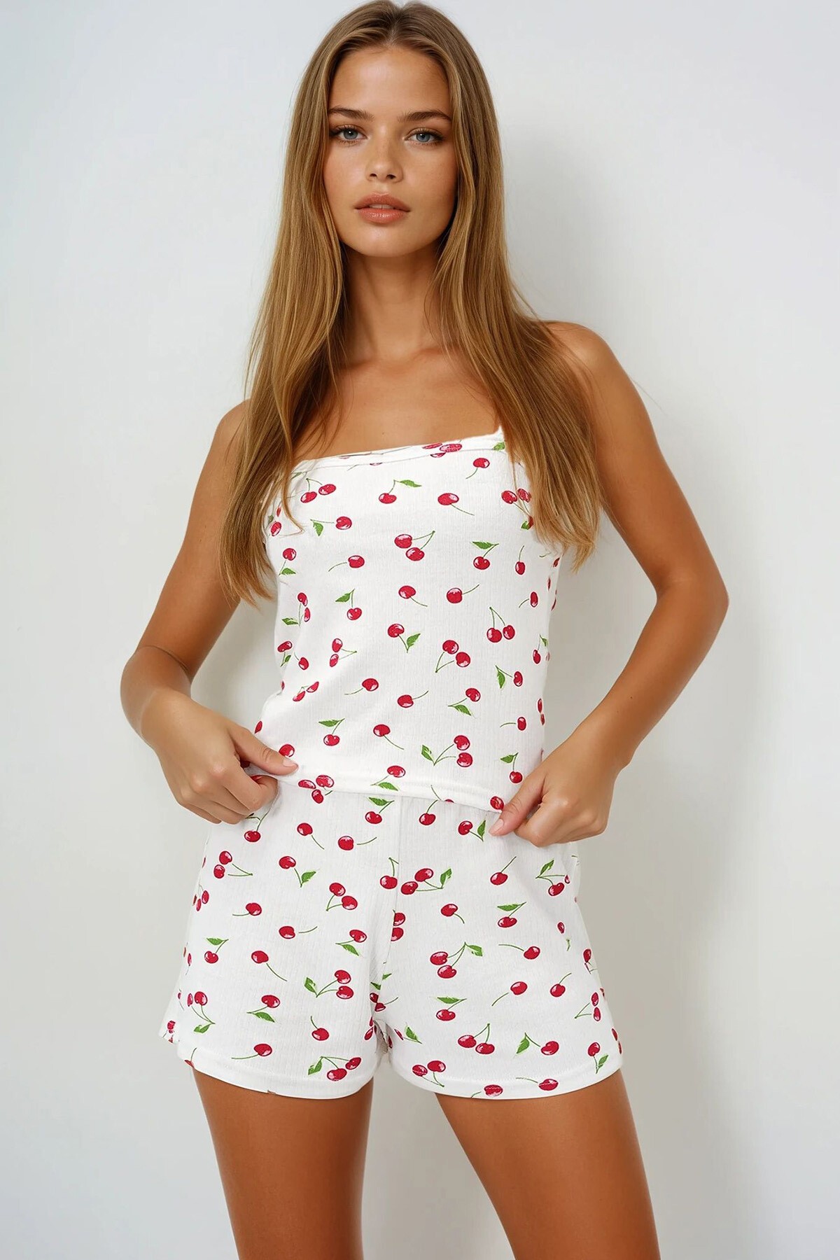 Kiraz Desen Kırmızı Fisto Detaylı Pamuklu Bluz Ve Şortlu Pijama Takımı