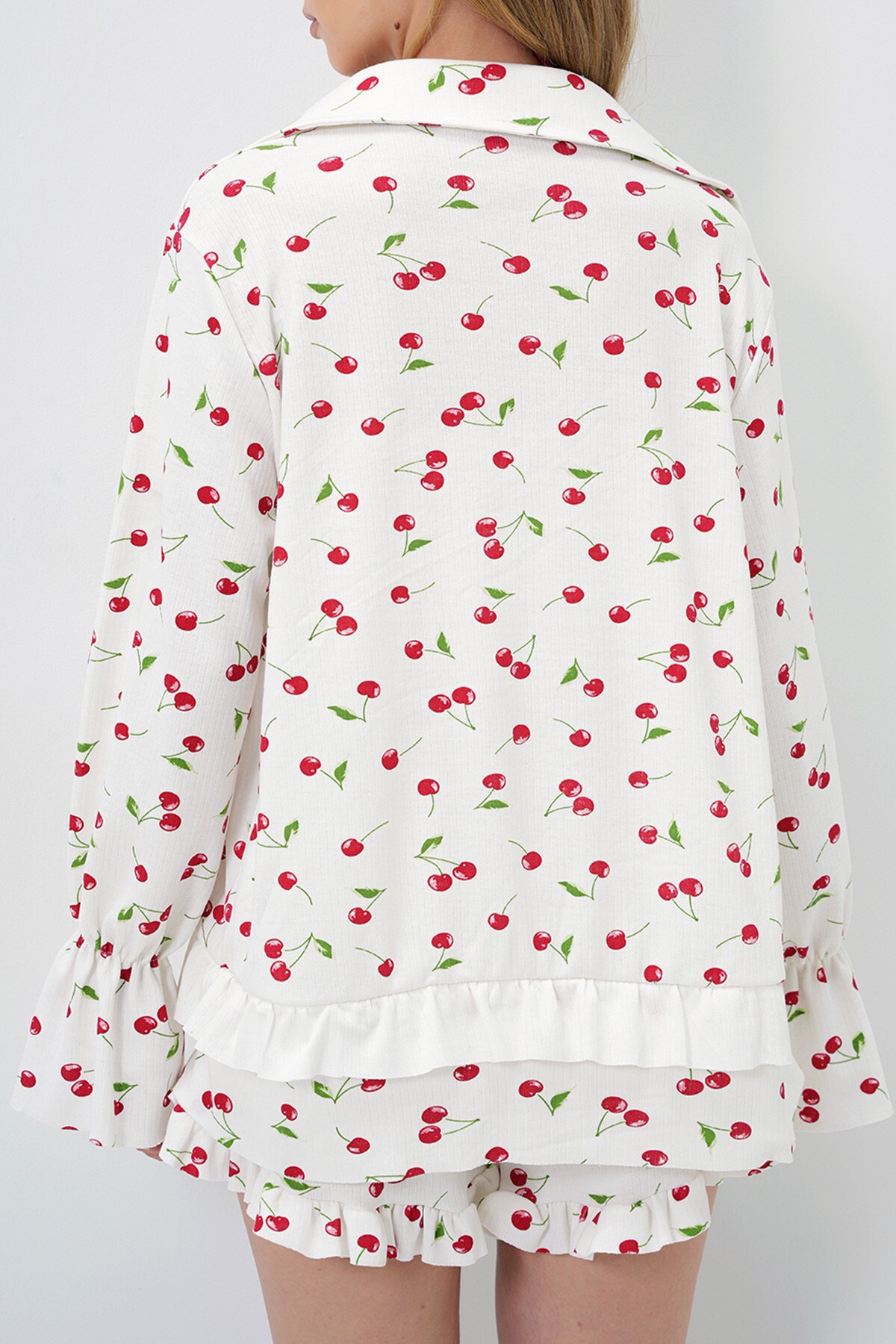 Kiraz Desen Kırmızı Pamuklu Fırfır Detaylı Büstiyer Şort Ve Kimonolu 3Lü Pijama Takımı