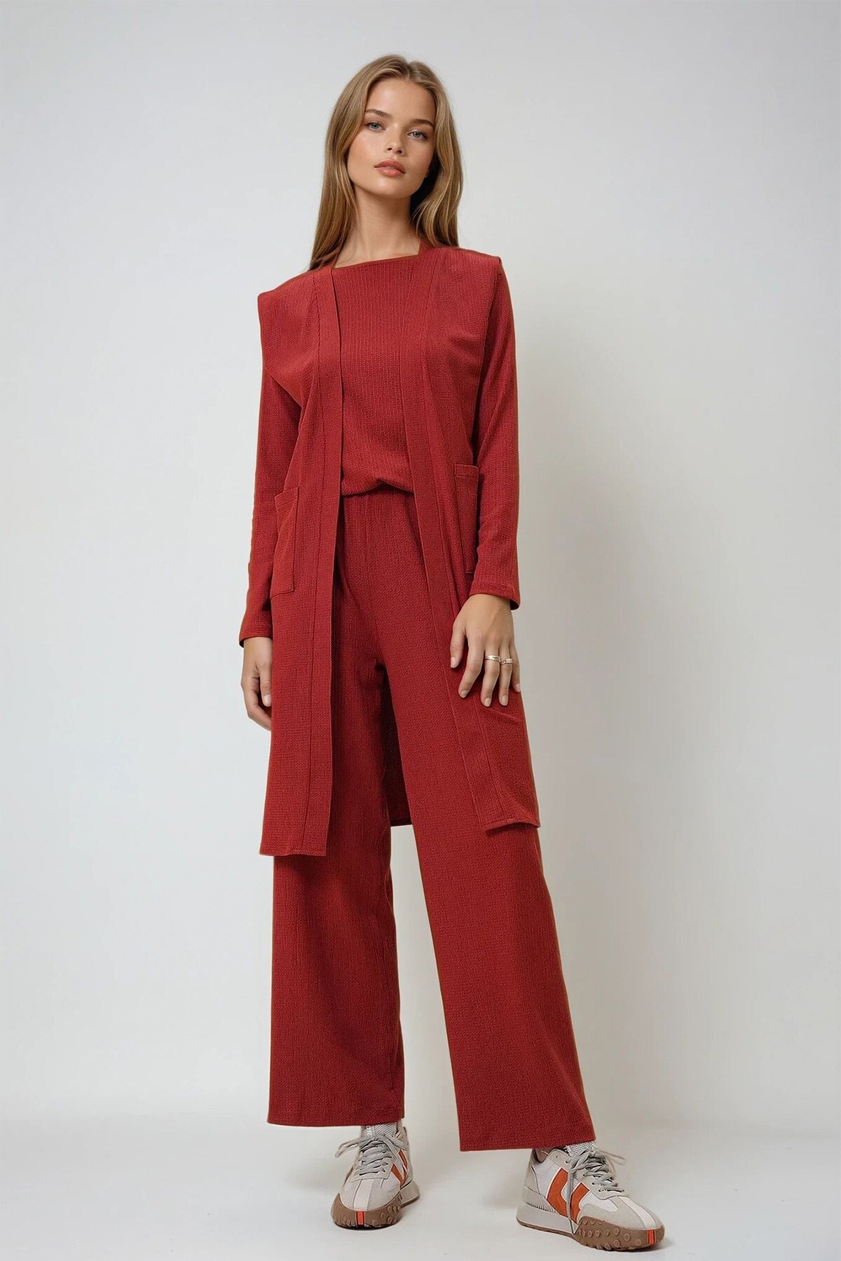 Kiremit Bisiklet Yaka Bluz Çift Cepli Yelek Ve Pantolon 3Lü Takım