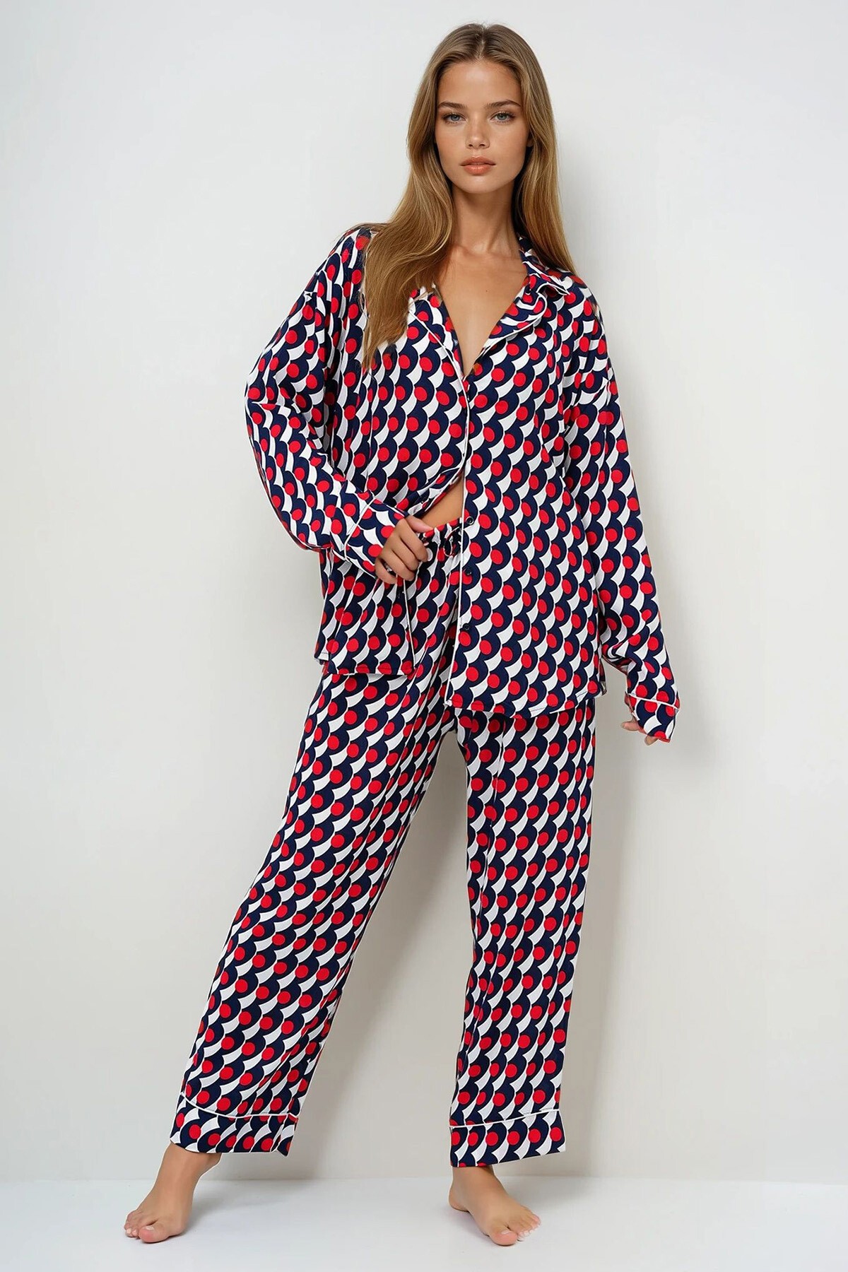 Kırmızı Biye Detaylı Uzun Kollu Gömlek Ve Pantolonlu Pijama Takımı