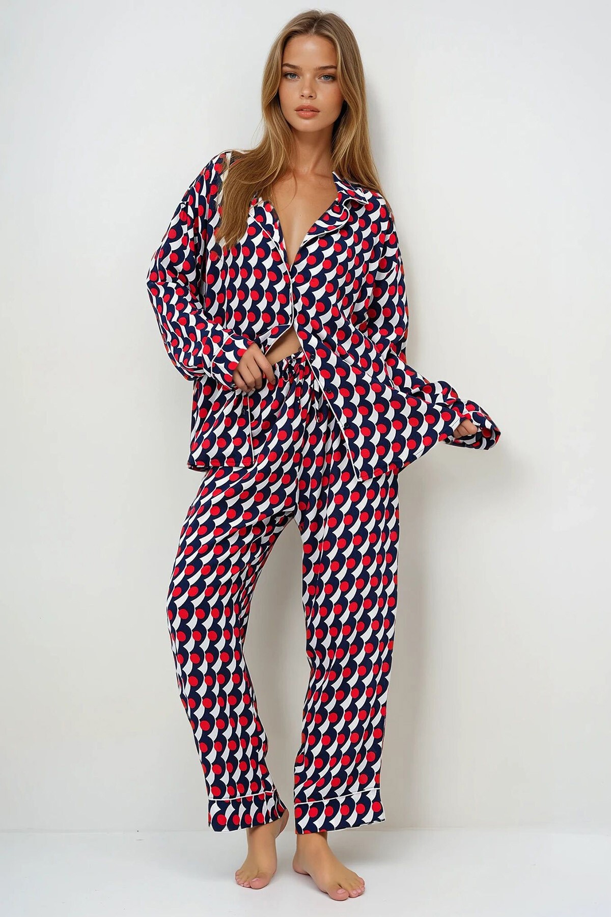 Kırmızı Biye Detaylı Uzun Kollu Gömlek Ve Pantolonlu Pijama Takımı