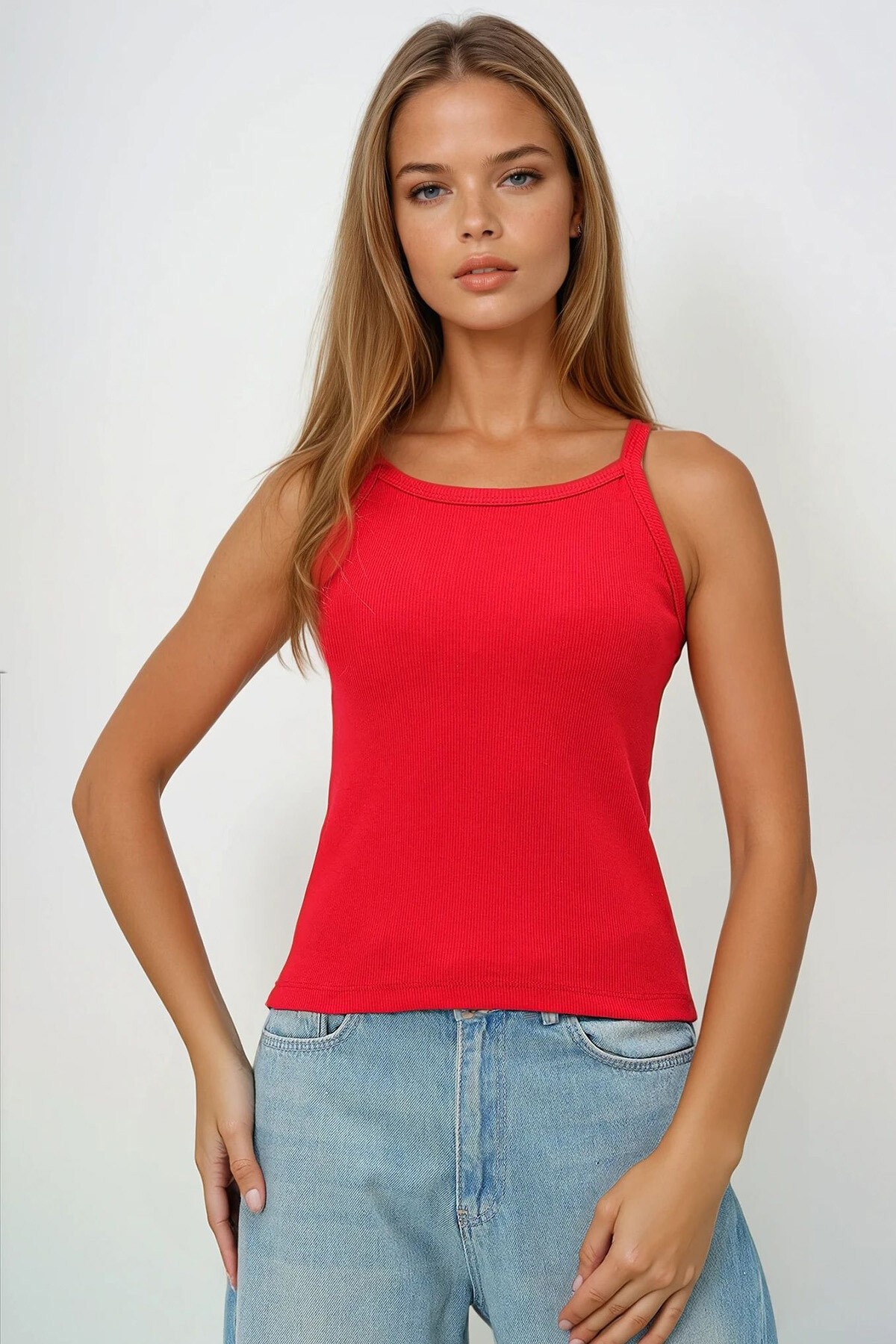 Kırmızı İp Askılı Halter Yaka Kaşkorse Atlet