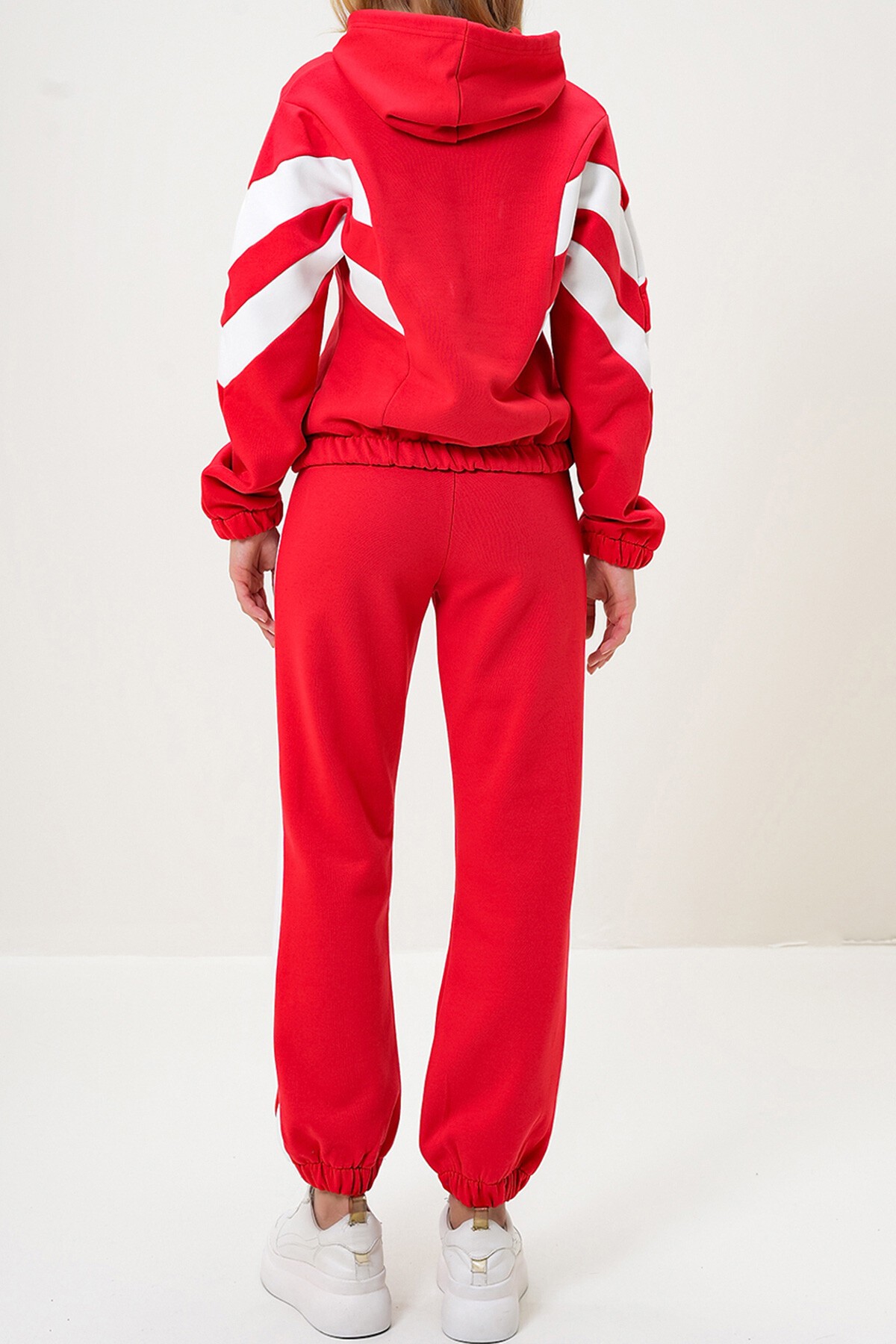Kırmızı Kapüşonlu Renk Bloklu Yarım Fermuarlı İçi Şardonlu Sweatshırt Ve Eşofman Takımı
