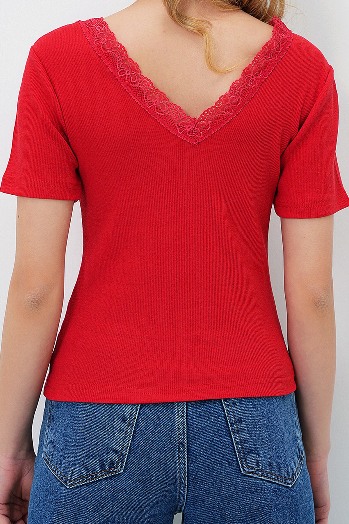 Kırmızı Ön Arka V Yaka Dantel Detaylı Kısa Kol Bluz