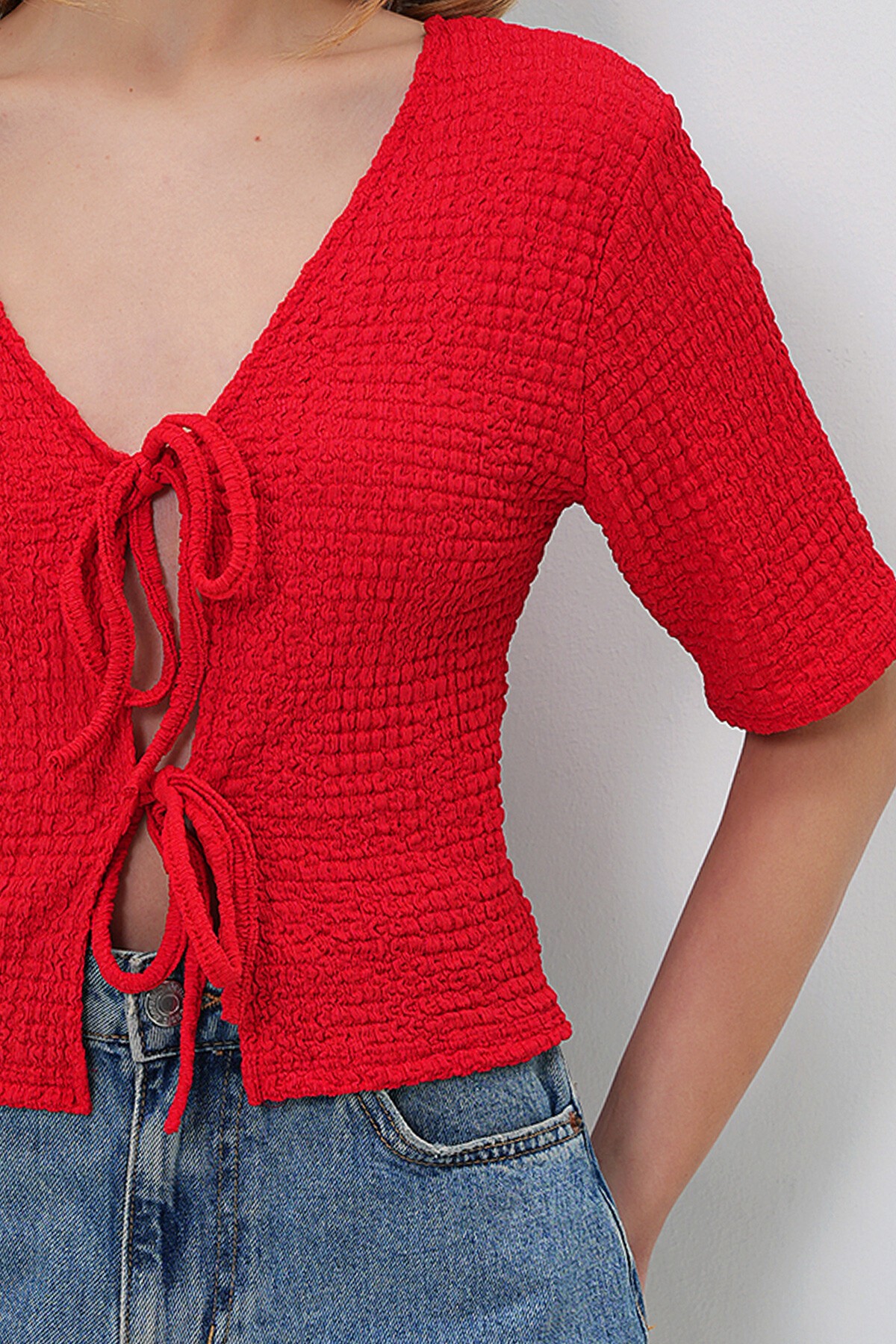 Kırmızı Önden Bağlamalı Kısa Kol Gofre Yazlık Bluz