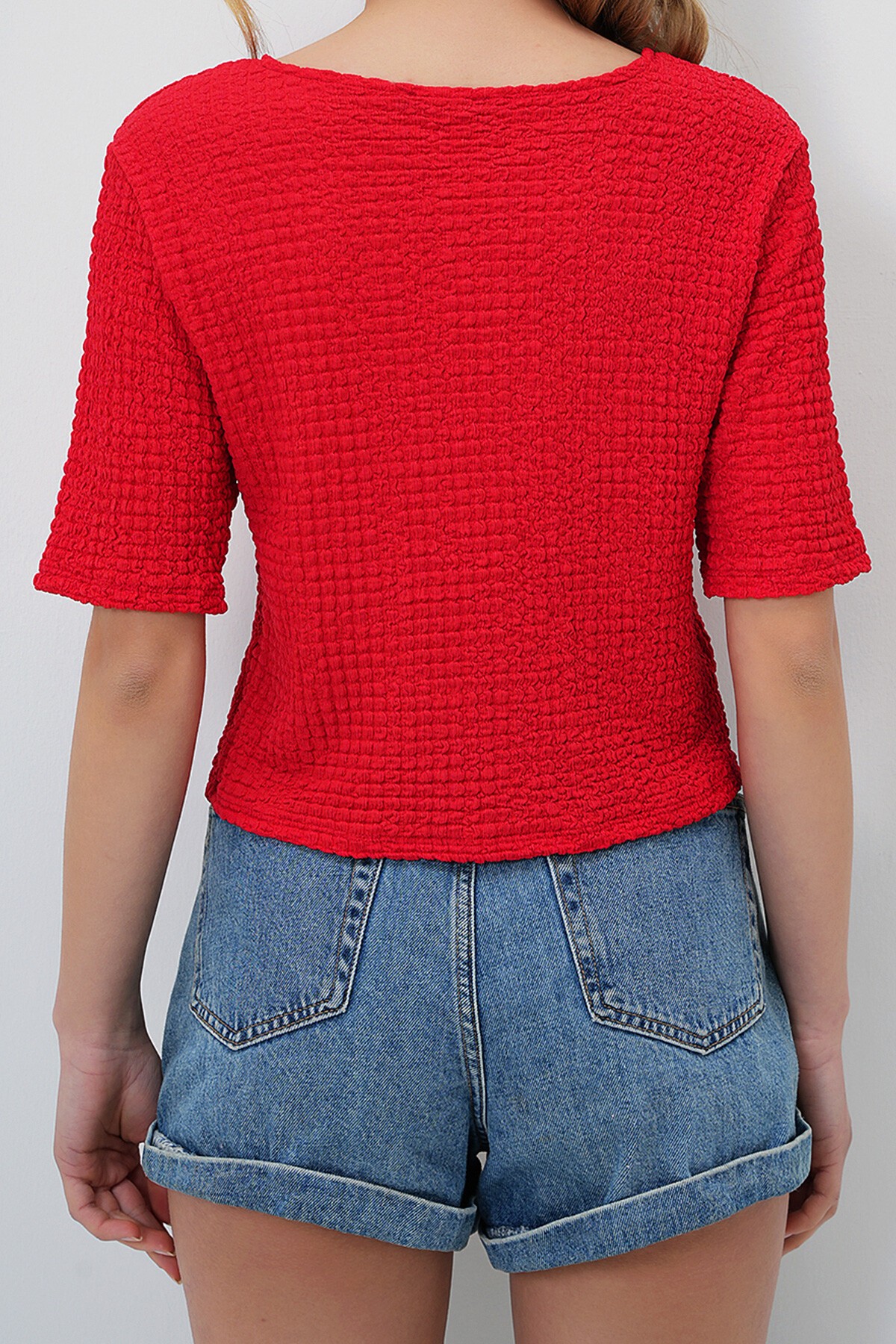 Kırmızı Önden Bağlamalı Kısa Kol Gofre Yazlık Bluz