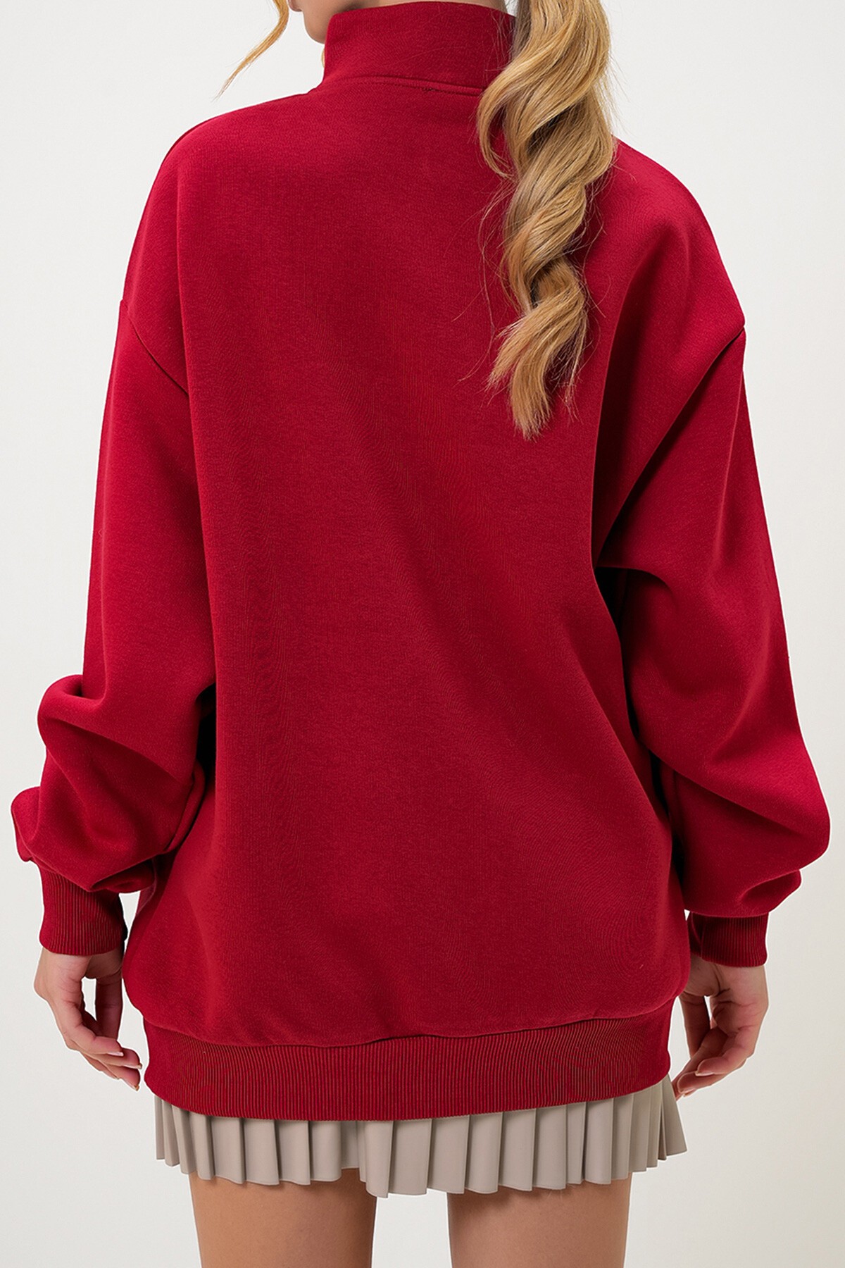 Kırmızı Yarım Balıkçı Yaka Önü Fermuarlı Armalı Kışlık Üç İplik Şardonlu Sweatshırt