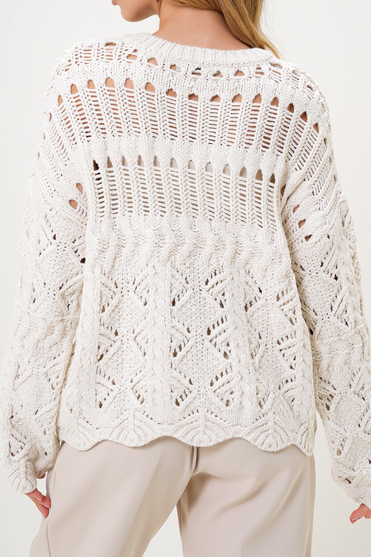 Krem Bisiklet Yaka Ajurlı Triko Kalın Kazak