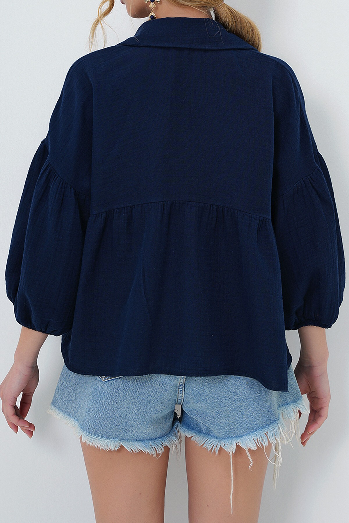 Lacivert Balon Kol Lastikli Eteği Volanlı Keten Gömlek