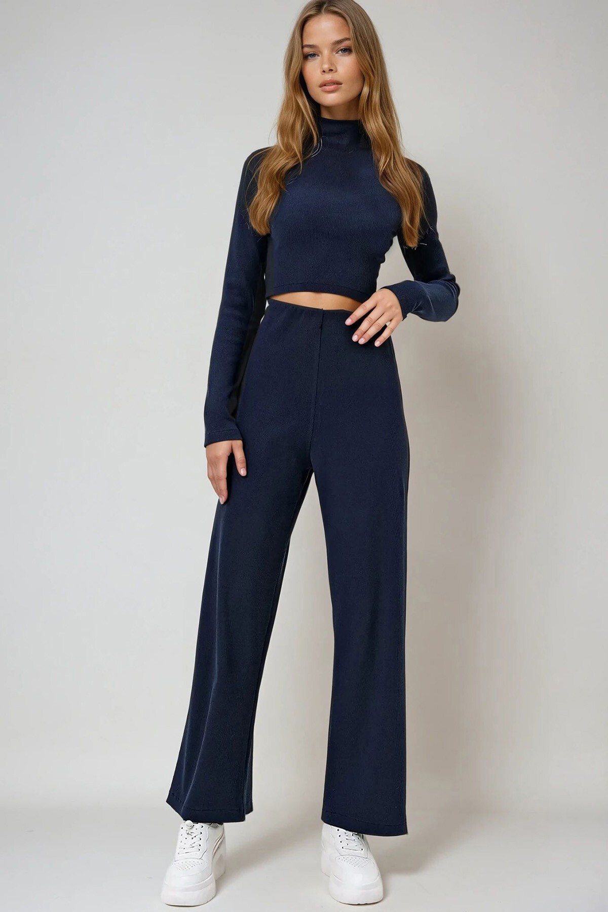 Lacivert Dik Yaka Kaşkorse Krop Bluz Ve Pantolon Takım