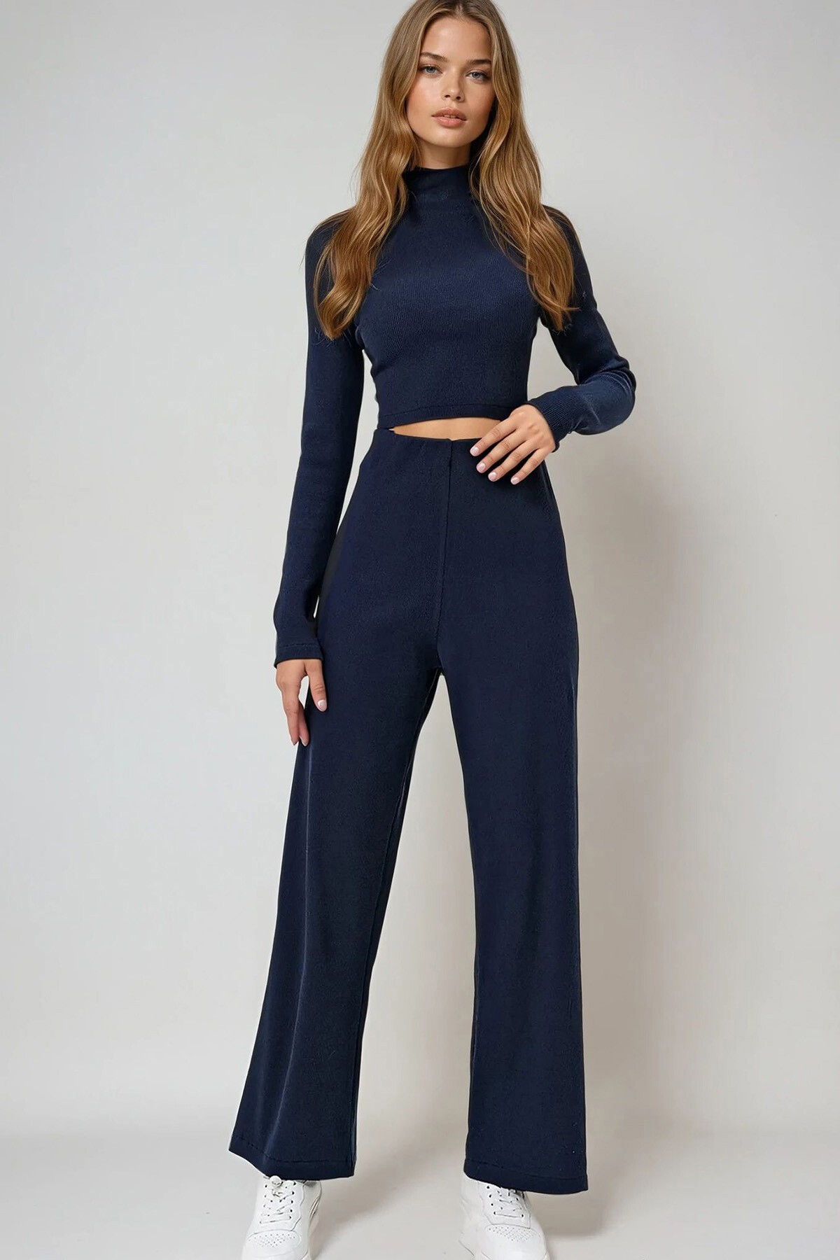 Lacivert Dik Yaka Kaşkorse Krop Bluz Ve Pantolon Takım