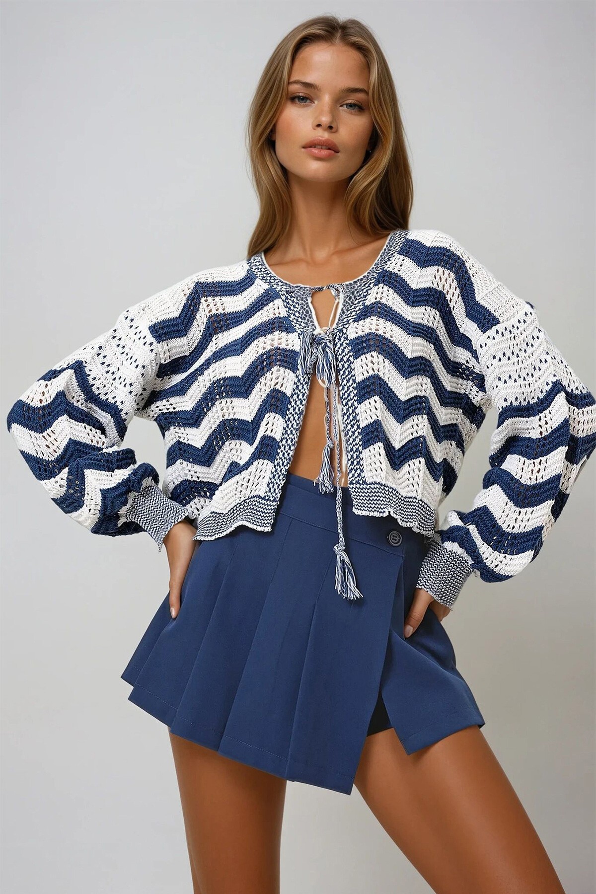 Lacivert Fiyonk Bağlamalı Çizgili Örme Hırka