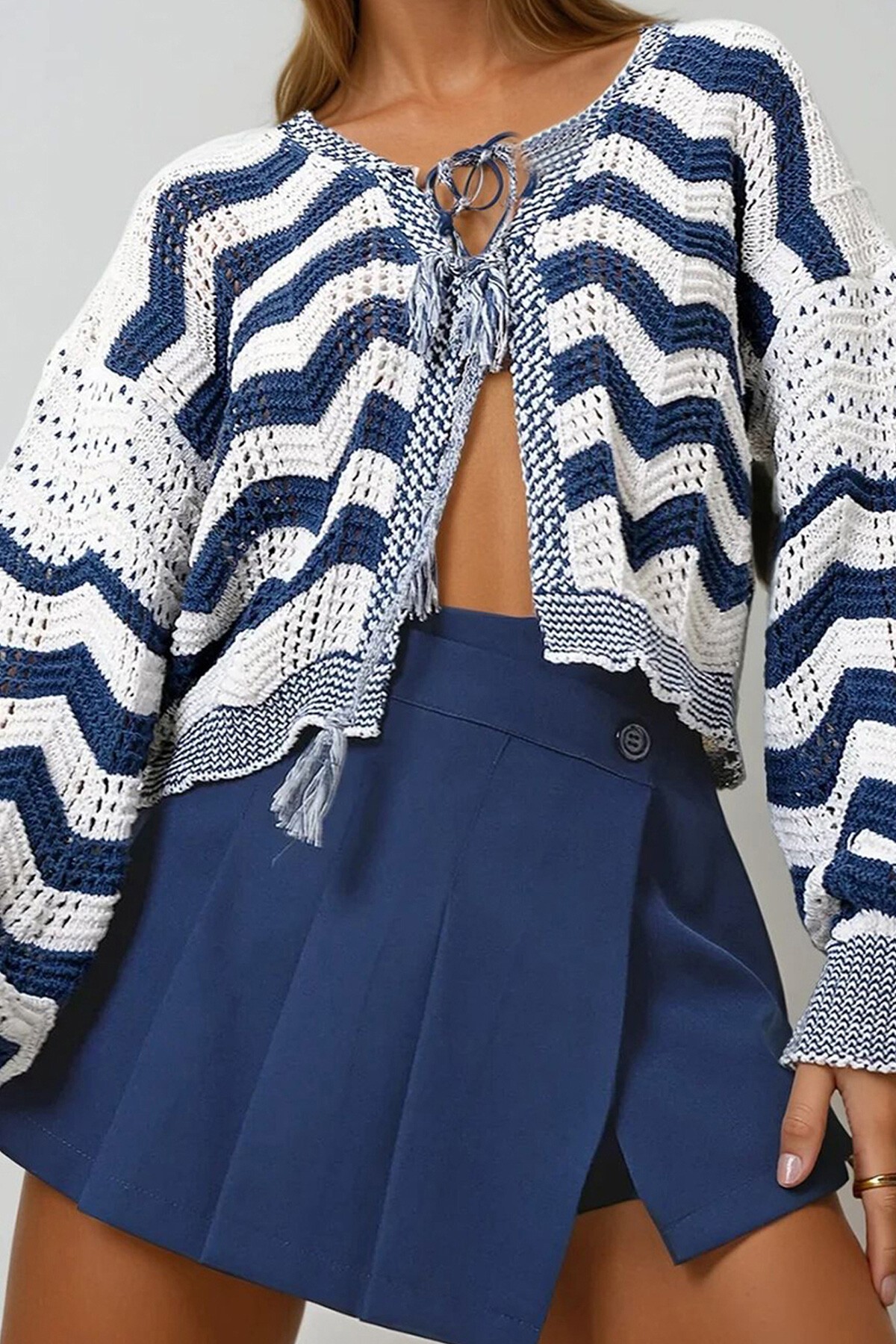 Lacivert Fiyonk Bağlamalı Çizgili Örme Hırka