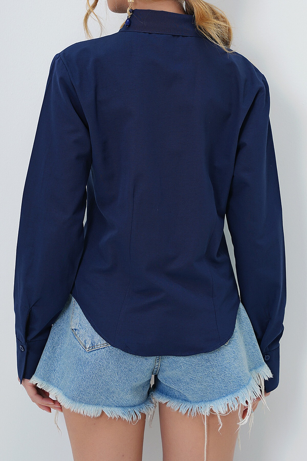 Lacivert Önü Ve Arkası Pensli Belden Oturtmalı Poplin Gömlek