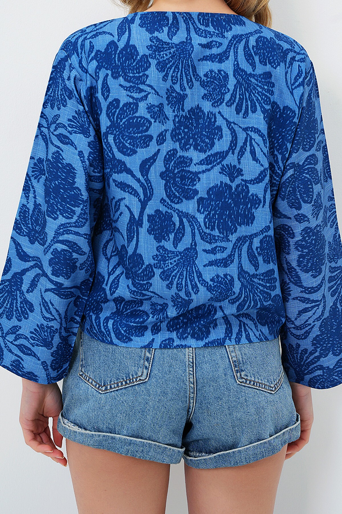 Lacivert V Yaka Biyeli Önü Bağlamalı Keten Crop Ceket