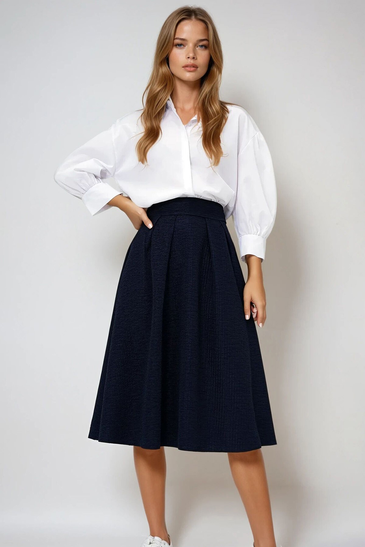 Lacivert Yüksek Bel Geniş Kemerli Gizli Fermuarlı Midi Boy Dokulu Etek