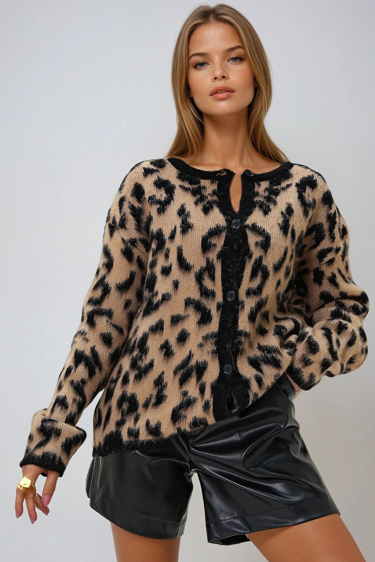 Leopar Bisiklet Yaka Leopar Desenli Triko Hırka