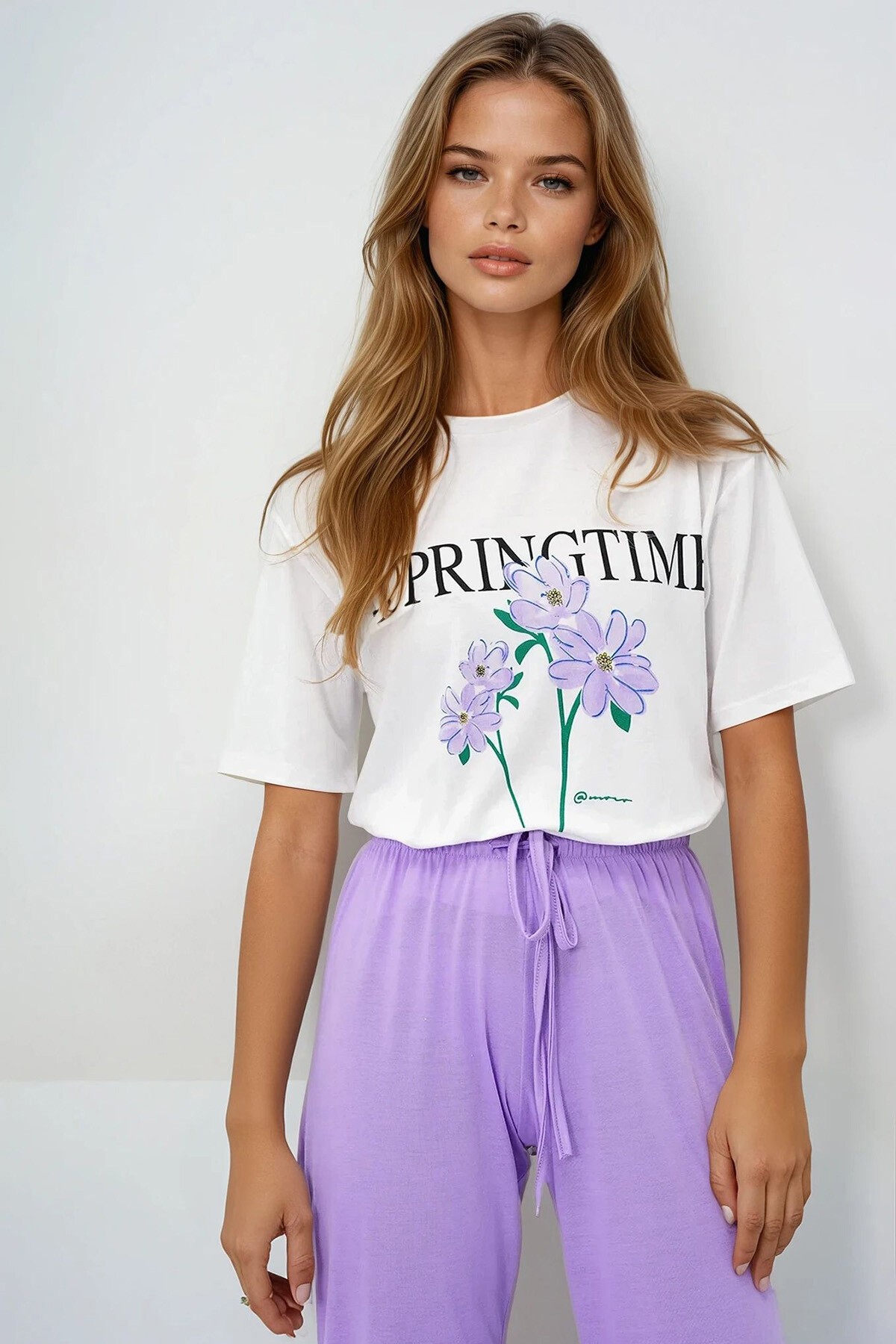 Lila Bisiklet Yaka Baskılı T Shirt Ve Düz Renk Pantolonlu Pijama Takımı