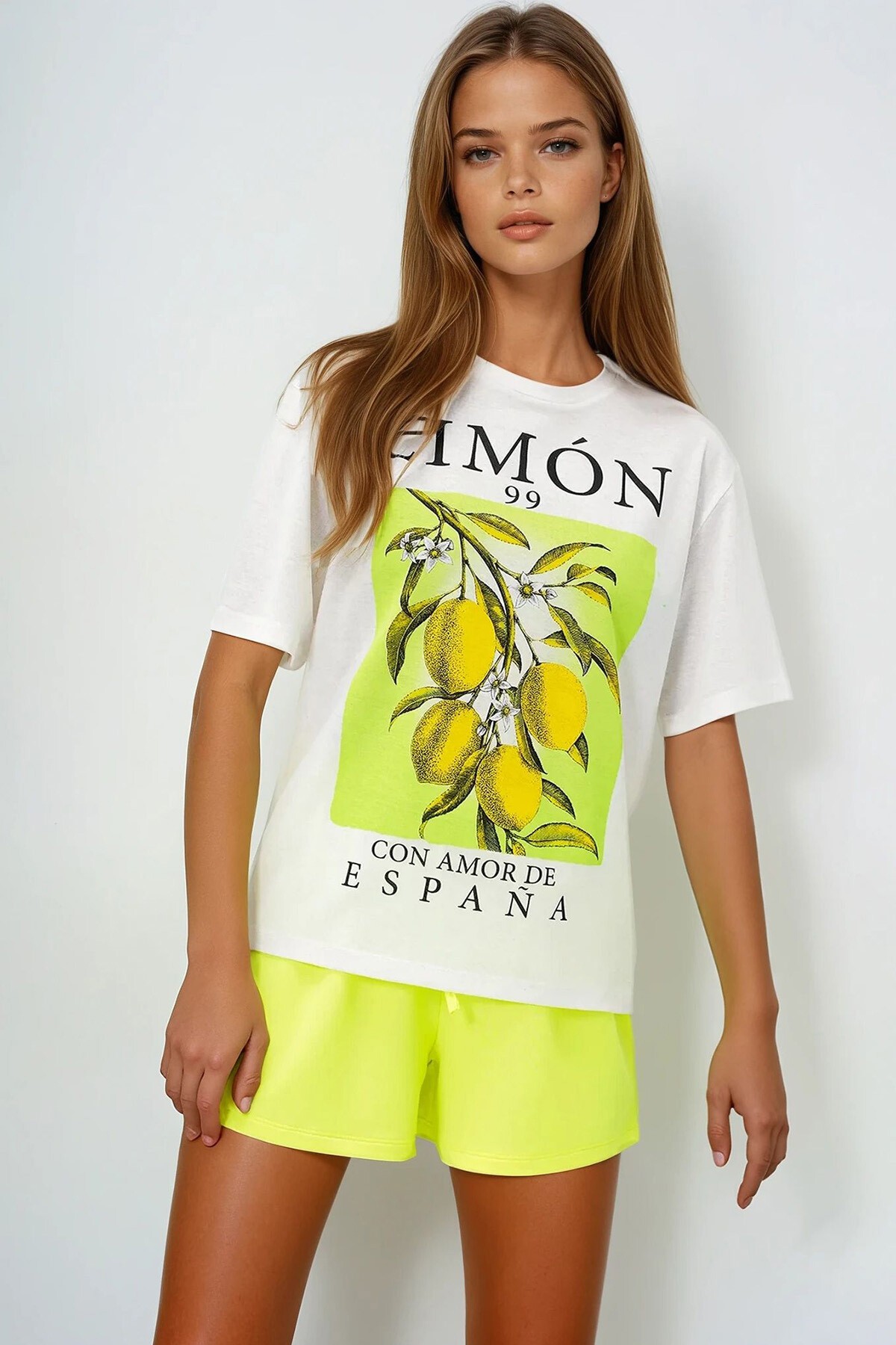 Limon Sarısı Limon Baskılı Pamuklu Basic T Shırt Ve Şortlu Pijama Takımı