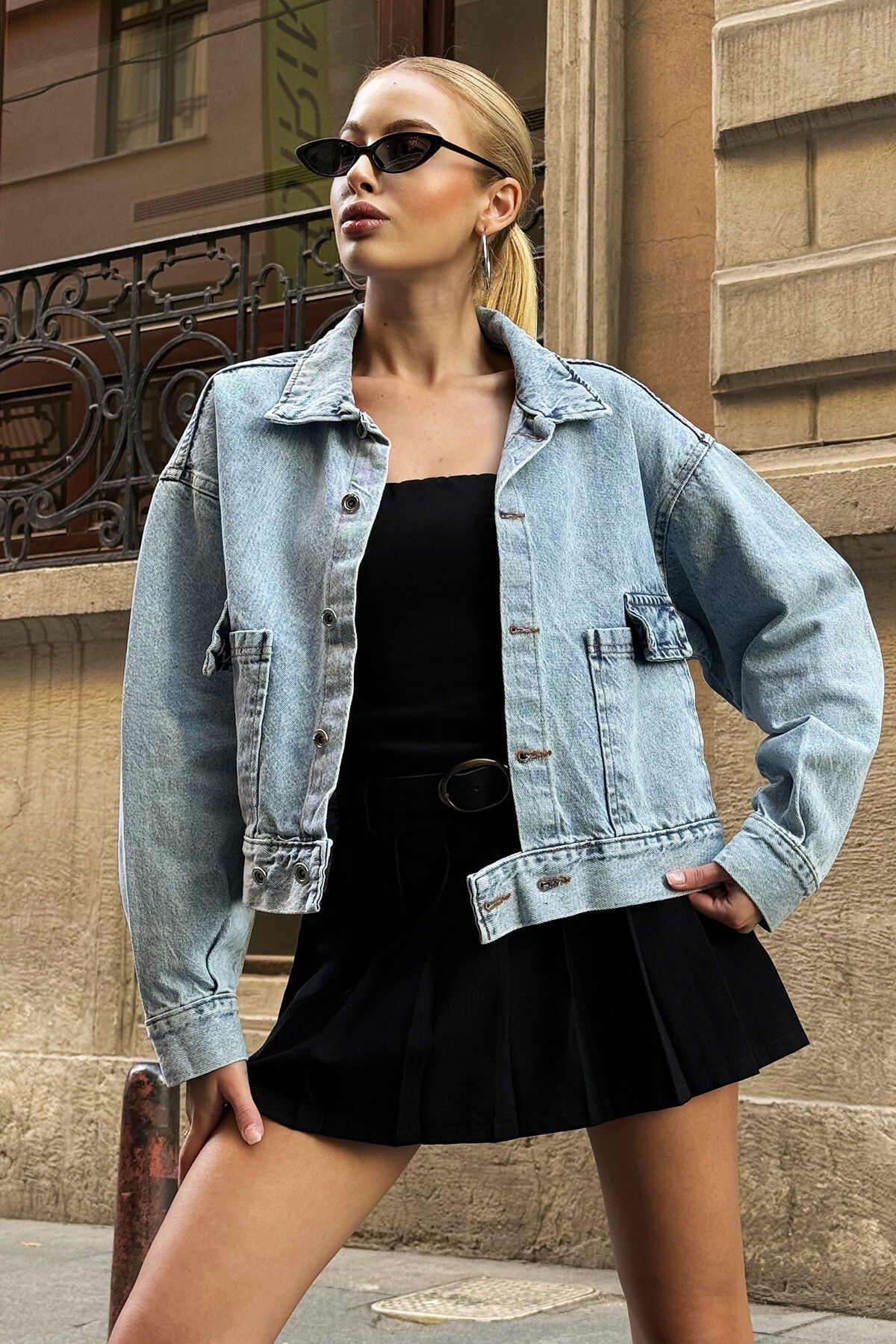 Mavi Cep Detaylı Düğmeli Kot Ceket