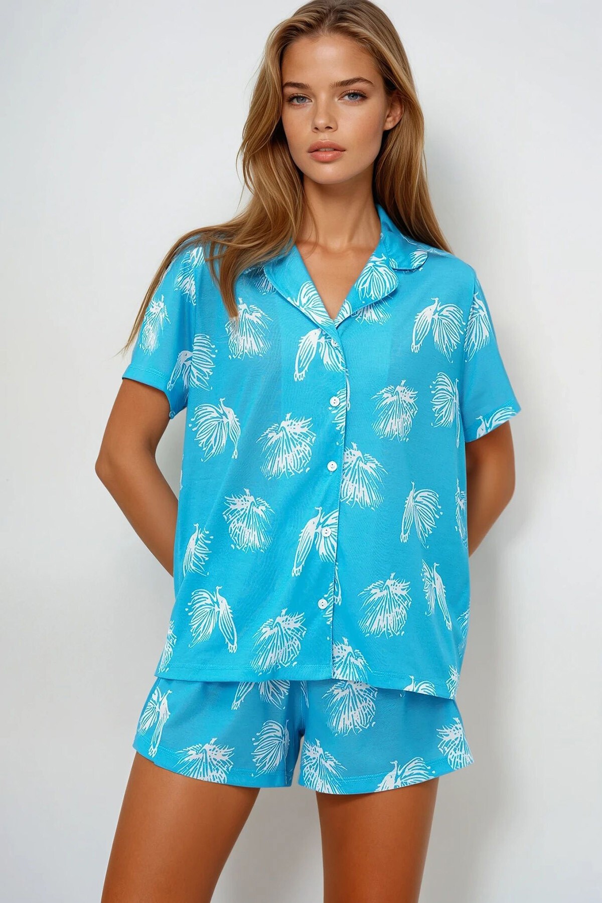 Mavi Çiçek Desenli Örme Pamuklu Gömlek Ve Şort Pijama Takımı