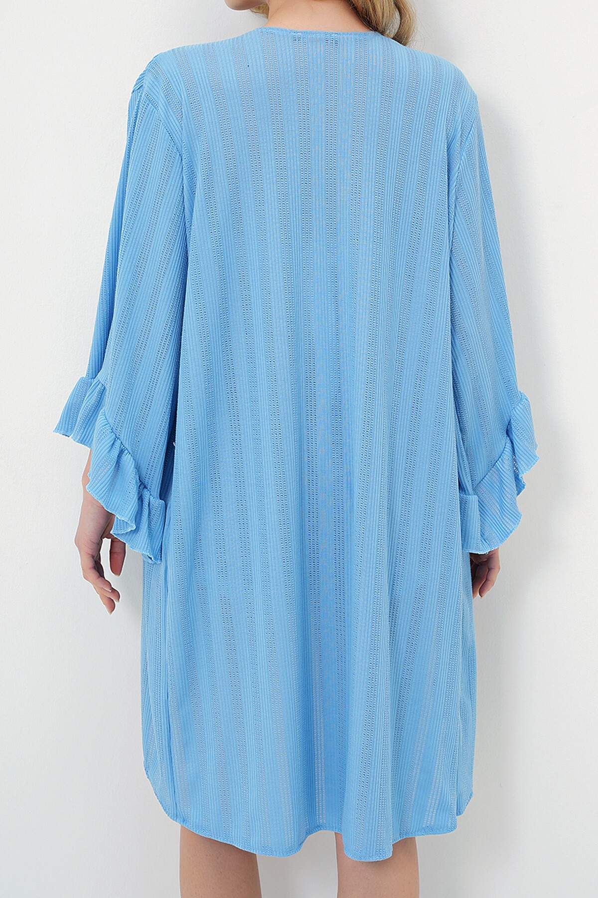 Mavi Kolları Fırfırlı Delik Ajurlu Kimono Ceket