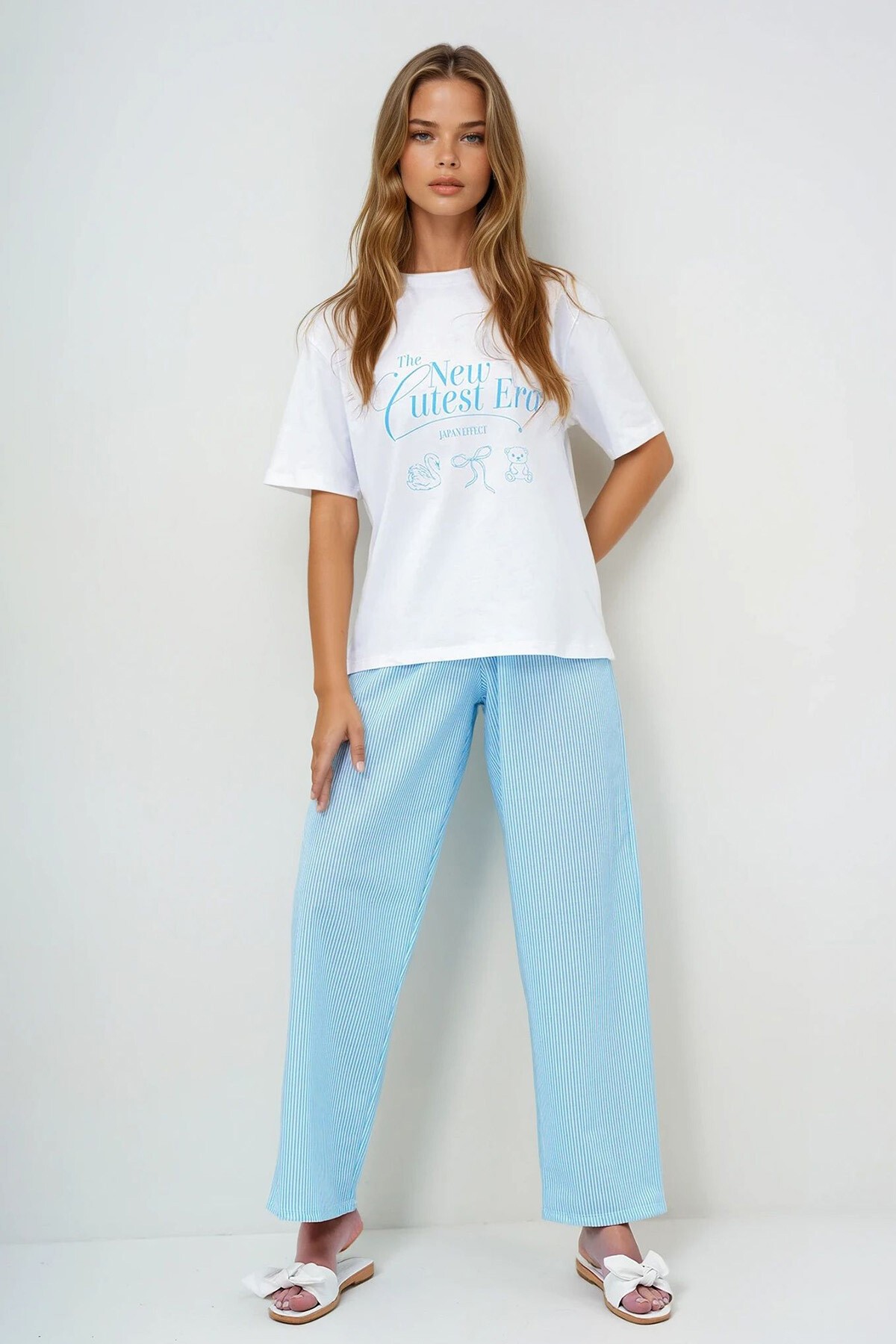 Mavi Yazı Baskılı Basic T Shirt Ve Çizgili Pantolonlu Örme Pijama Takımı