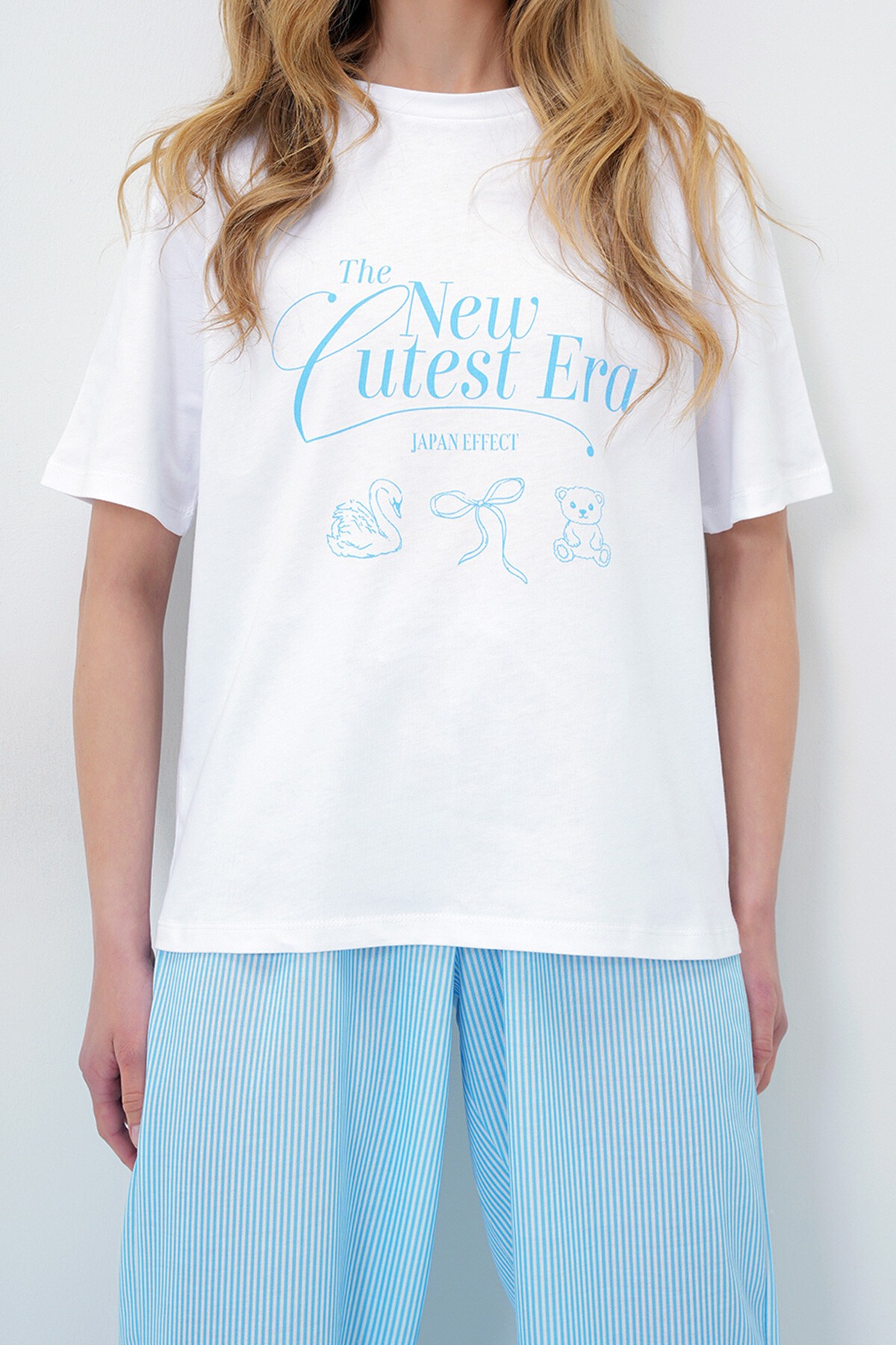 Mavi Yazı Baskılı Basic T Shirt Ve Çizgili Pantolonlu Örme Pijama Takımı