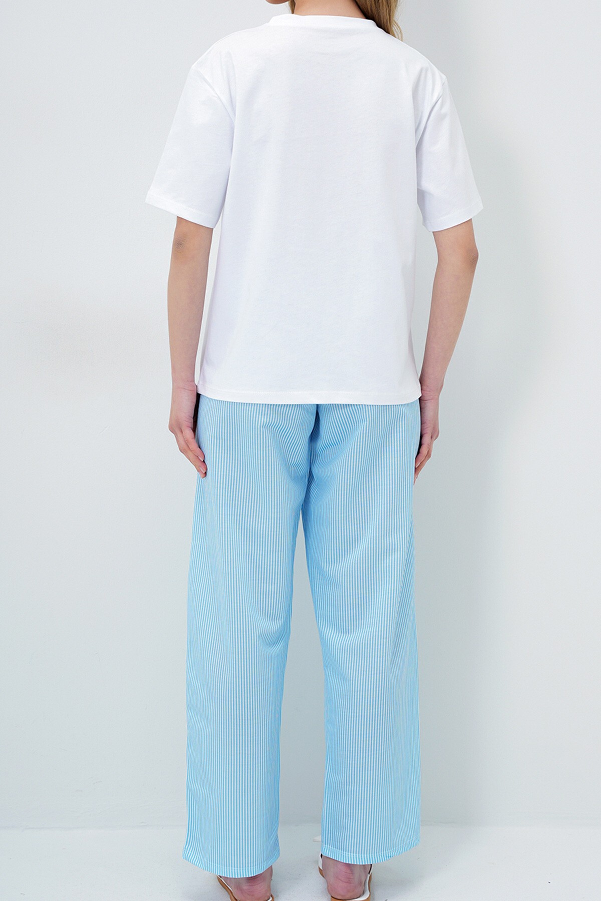 Mavi Yazı Baskılı Basic T Shirt Ve Çizgili Pantolonlu Örme Pijama Takımı