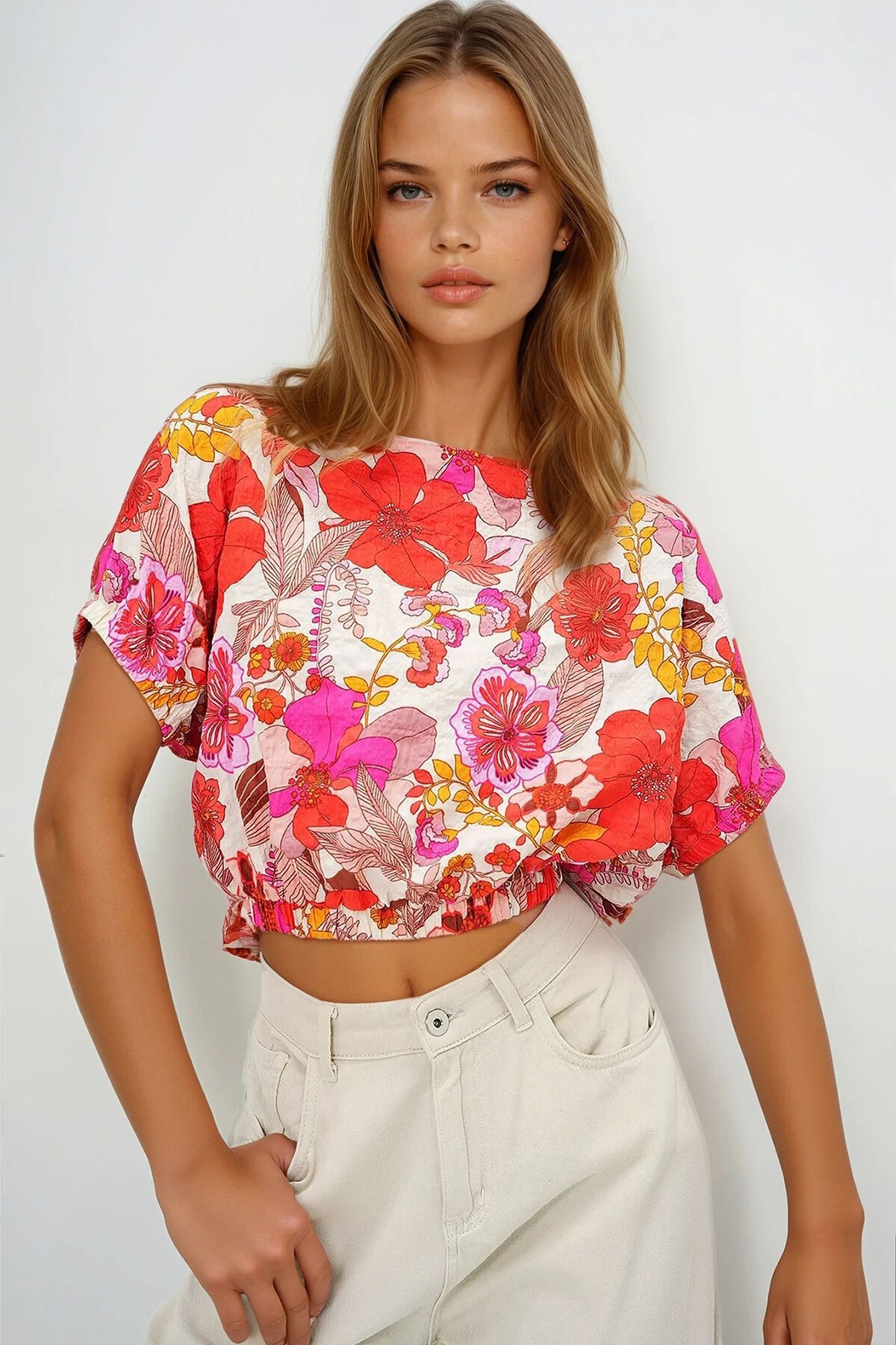 Mercan Kayık Yaka Çiçek Desenli Dokuma Bürümcük Yazlık Crop Bluz