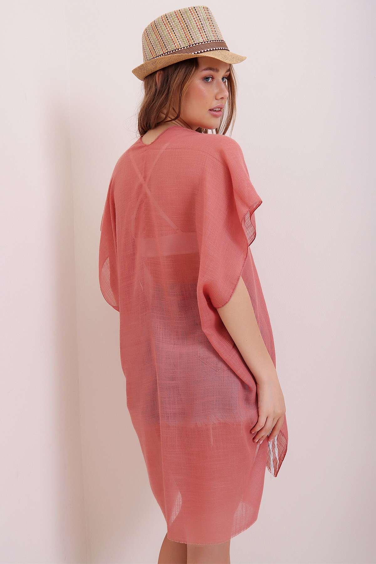 Mercan Yanı Yırtmaçlı Kimono