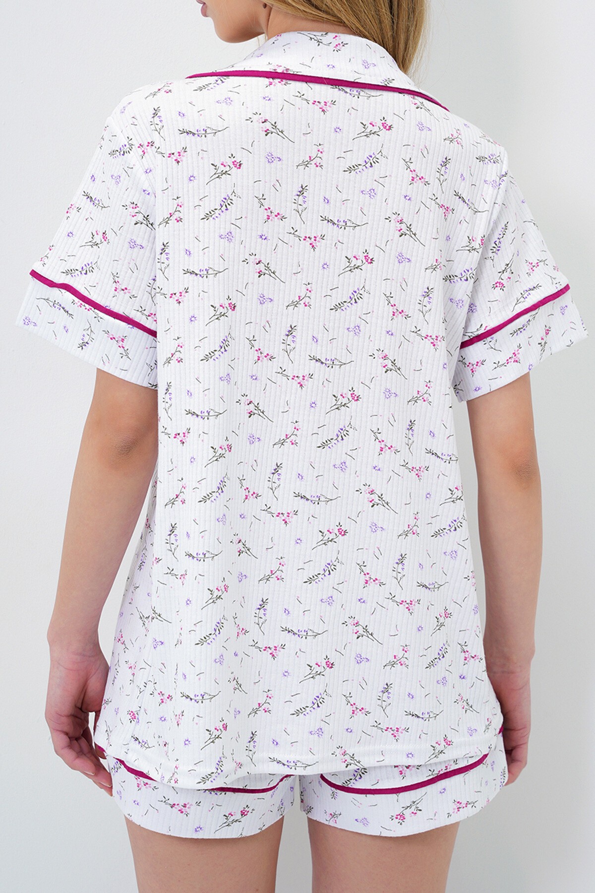 Mikro Çiçek Fuşya Tek Cepli Biye Detaylı Pamuklu Gömlek Ve Şortlu Pijama Takımı