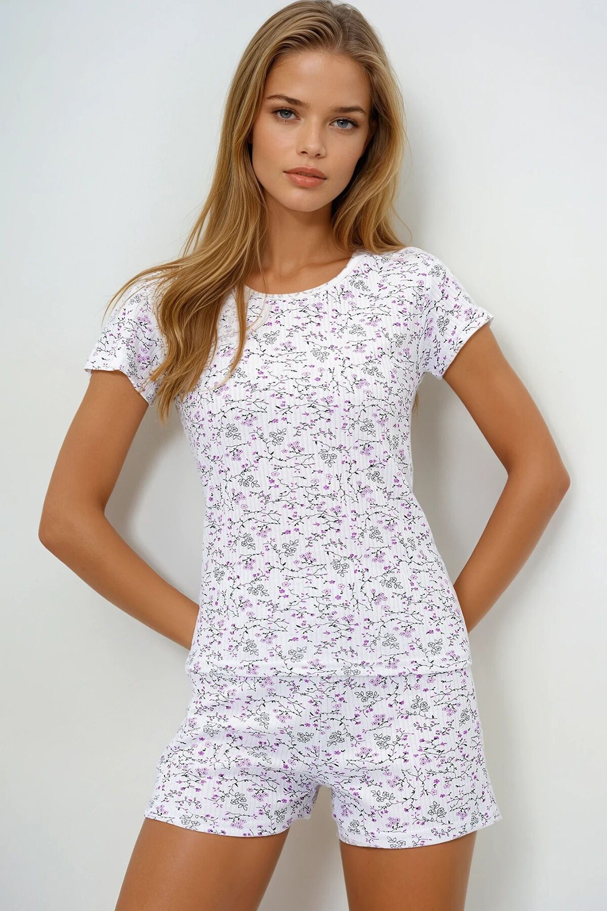 Mikro Çiçek Mor Bisiklet Yaka Pamuklu Fisto Detaylı Bluz Ve Şortlu Pijama Takımı