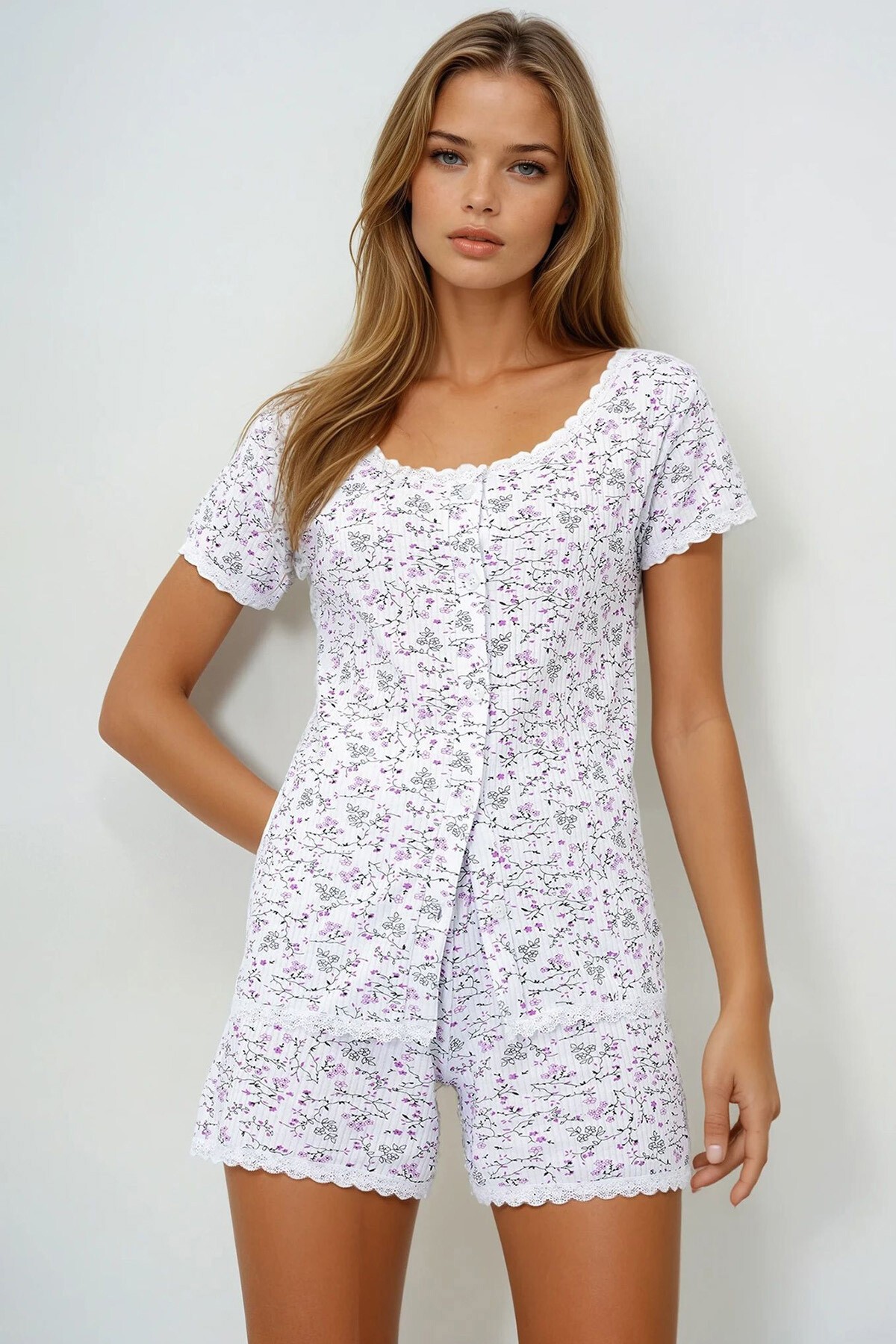 Mikro Çiçek Mor Fisto Detaylı Pamuklu Geniş Yaka Gömlek Ve Şortlu Pijama Takımı