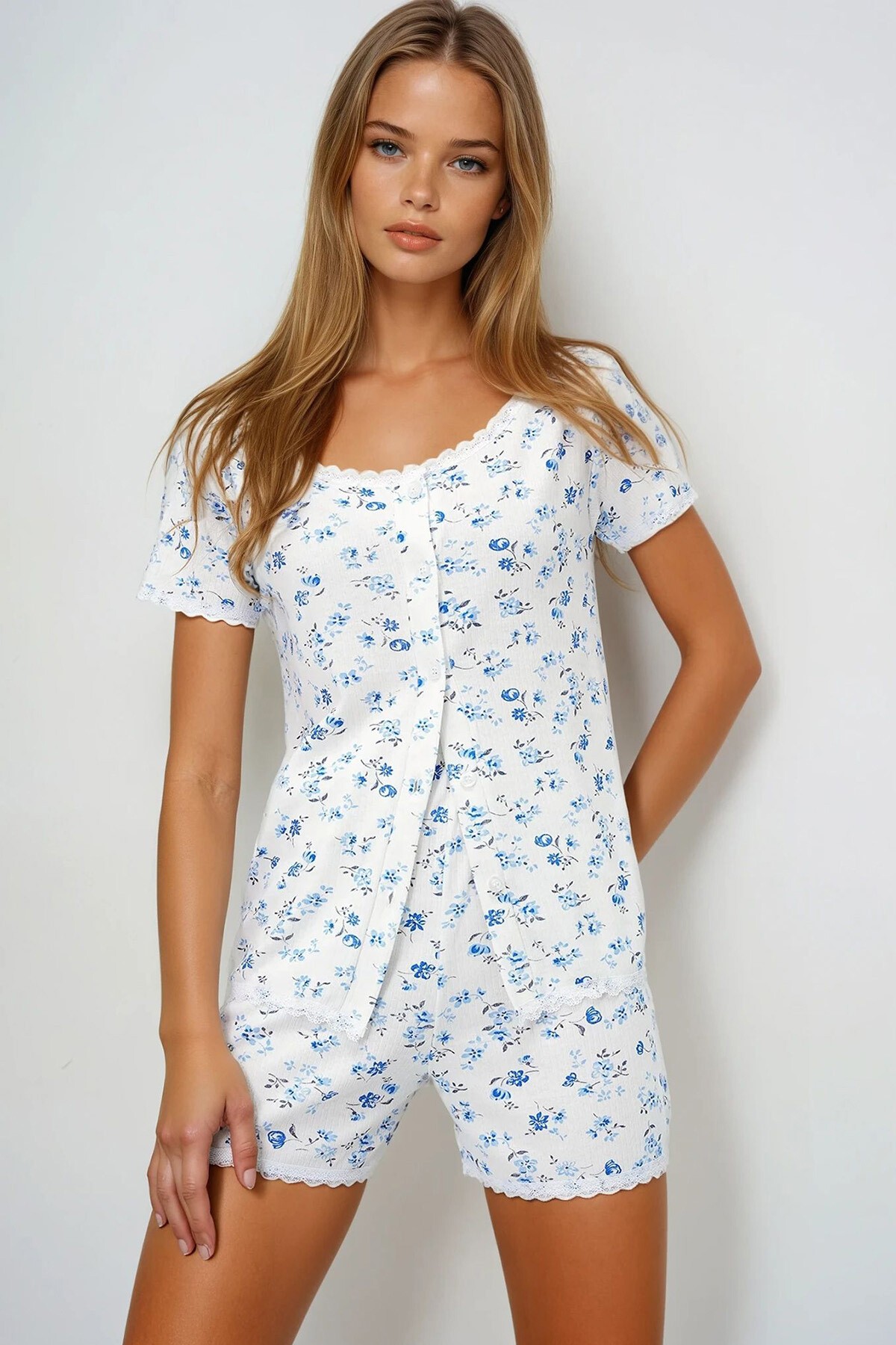 Mikro Çiçek Saks Fisto Detaylı Pamuklu Geniş Yaka Gömlek Ve Şortlu Pijama Takımı