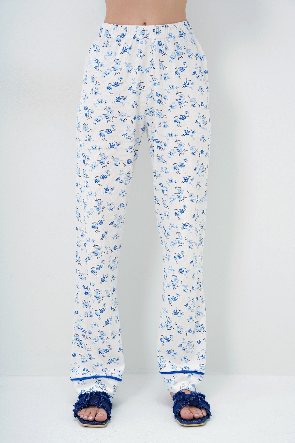 Mikro Çiçek Saks Tek Cepli Biye Detaylı Pamuklu Gömlek Ve Pantolonlu Pijama Takımı