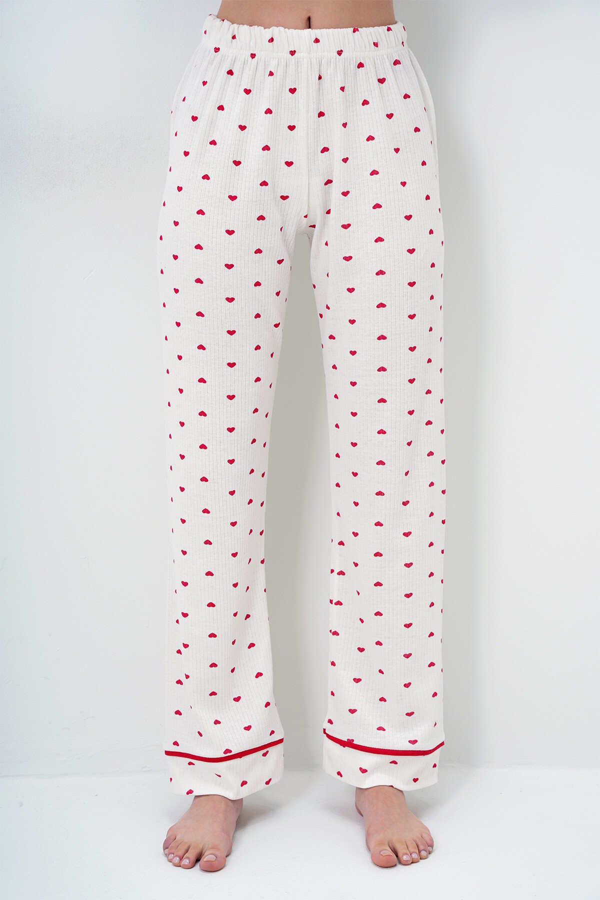 Mini Kalp Kırmızı Tek Cepli Biye Detaylı Pamuklu Gömlek Ve Pantolonlu Pijama Takımı