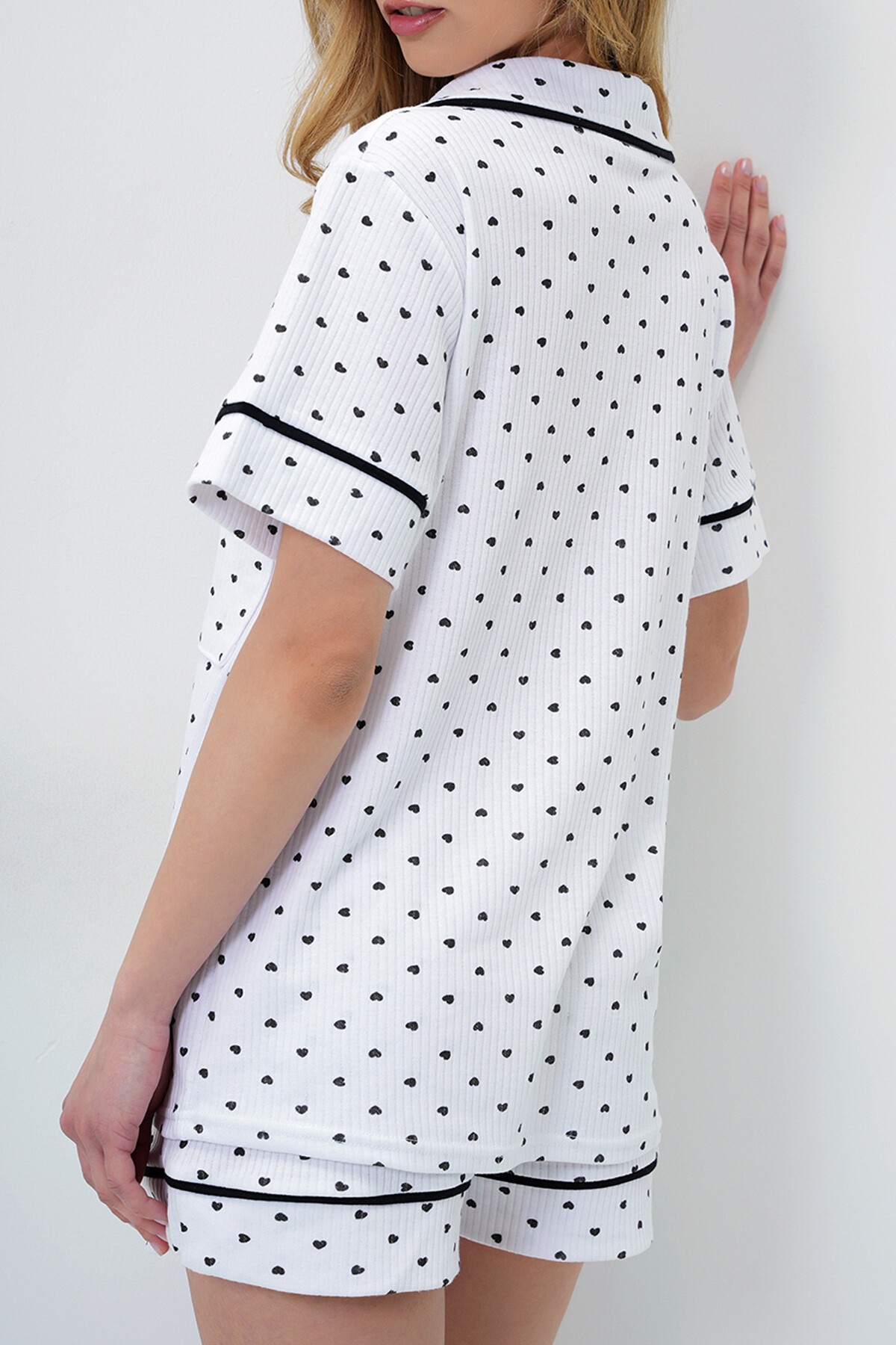 Mini Kalp Siyah Tek Cepli Biye Detaylı Pamuklu Gömlek Ve Şortlu Pijama Takımı